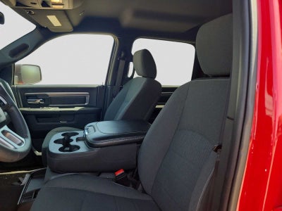 2024 RAM 1500 Classic Warlock Crew Cab 4x2 5'7' Box