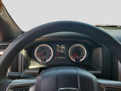 2024 RAM 1500 Classic Warlock Crew Cab 4x2 5'7' Box