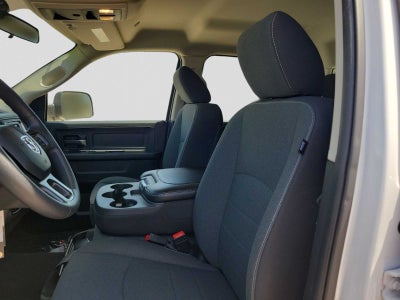 2024 RAM 1500 Classic Tradesman Crew Cab 4x4 5'7' Box