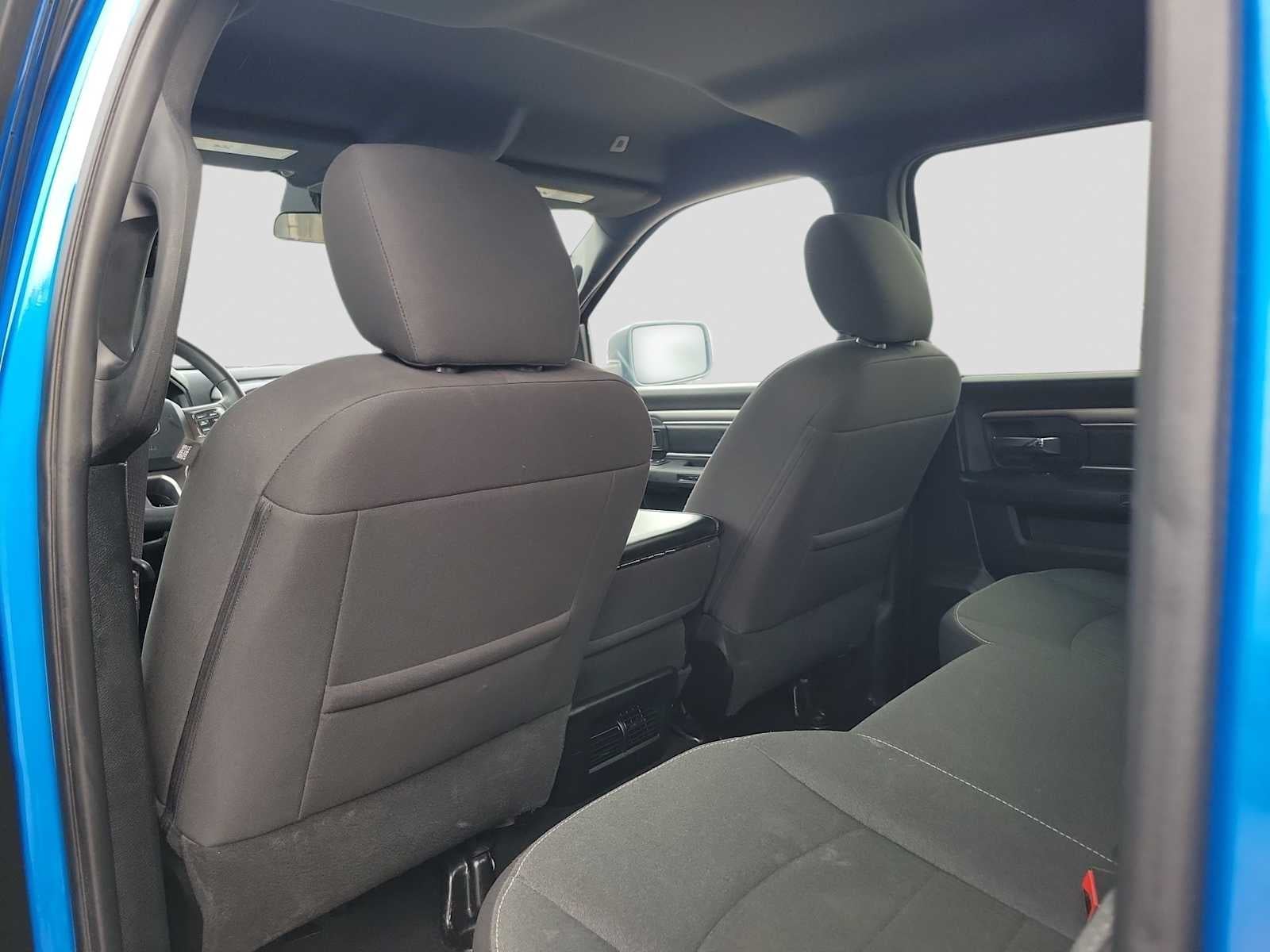 2024 RAM 1500 Classic Warlock Crew Cab 4x4 5'7' Box