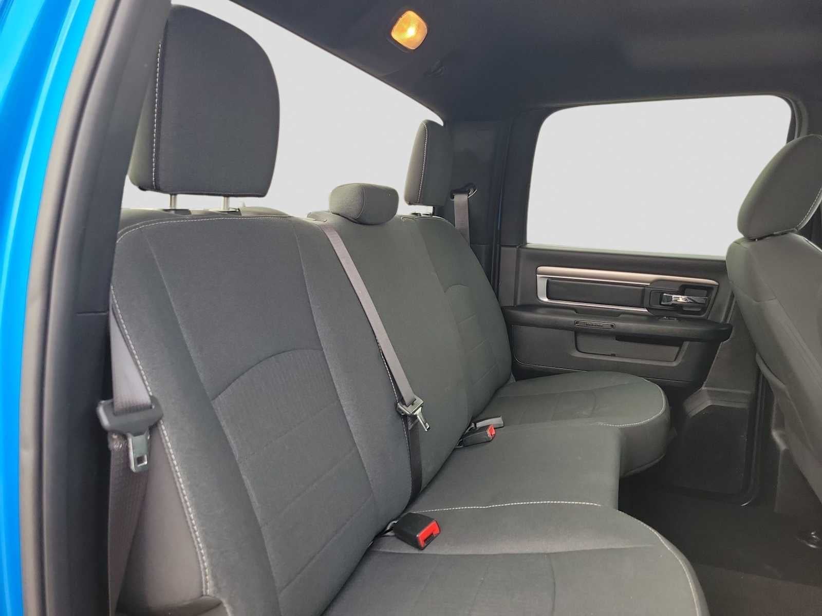 2024 RAM 1500 Classic Warlock Crew Cab 4x4 5'7' Box