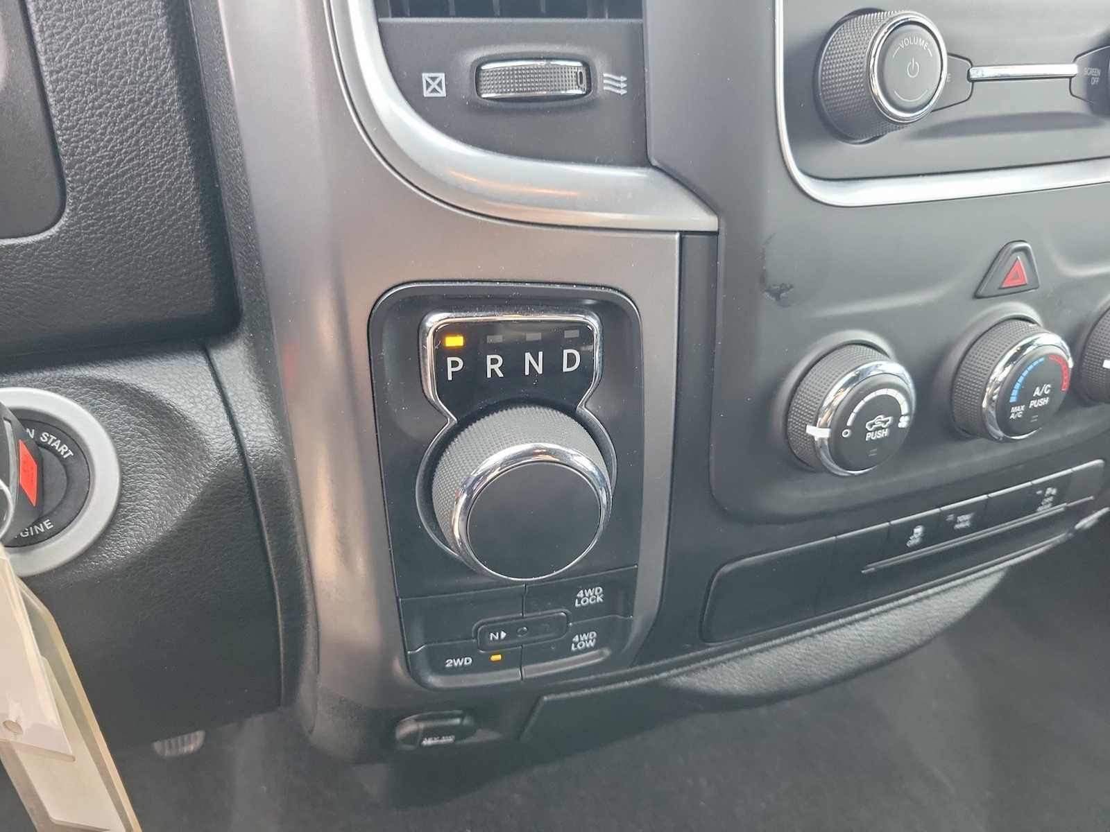 2024 RAM 1500 Classic Warlock Crew Cab 4x4 5'7' Box