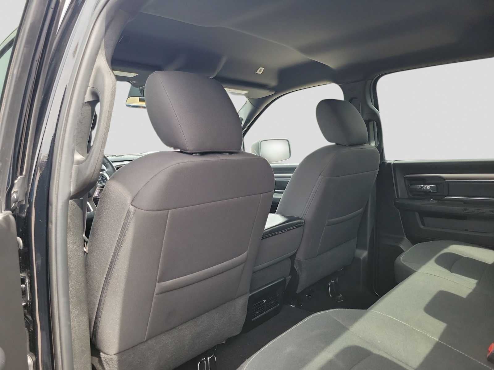 2024 RAM Ram 1500 Classic Warlock Crew Cab 4x4 5'7' Box