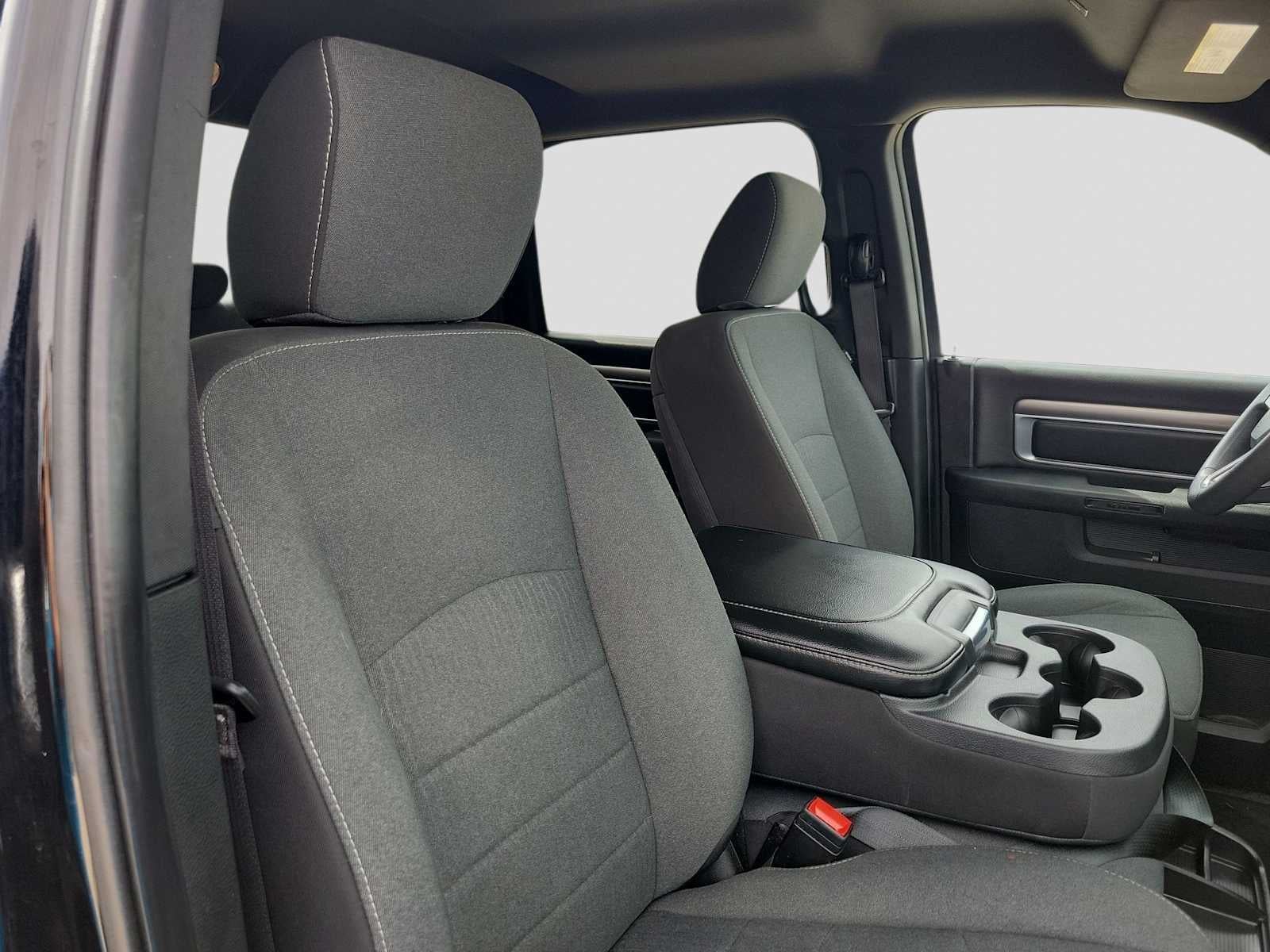2024 RAM Ram 1500 Classic Warlock Crew Cab 4x4 5'7' Box
