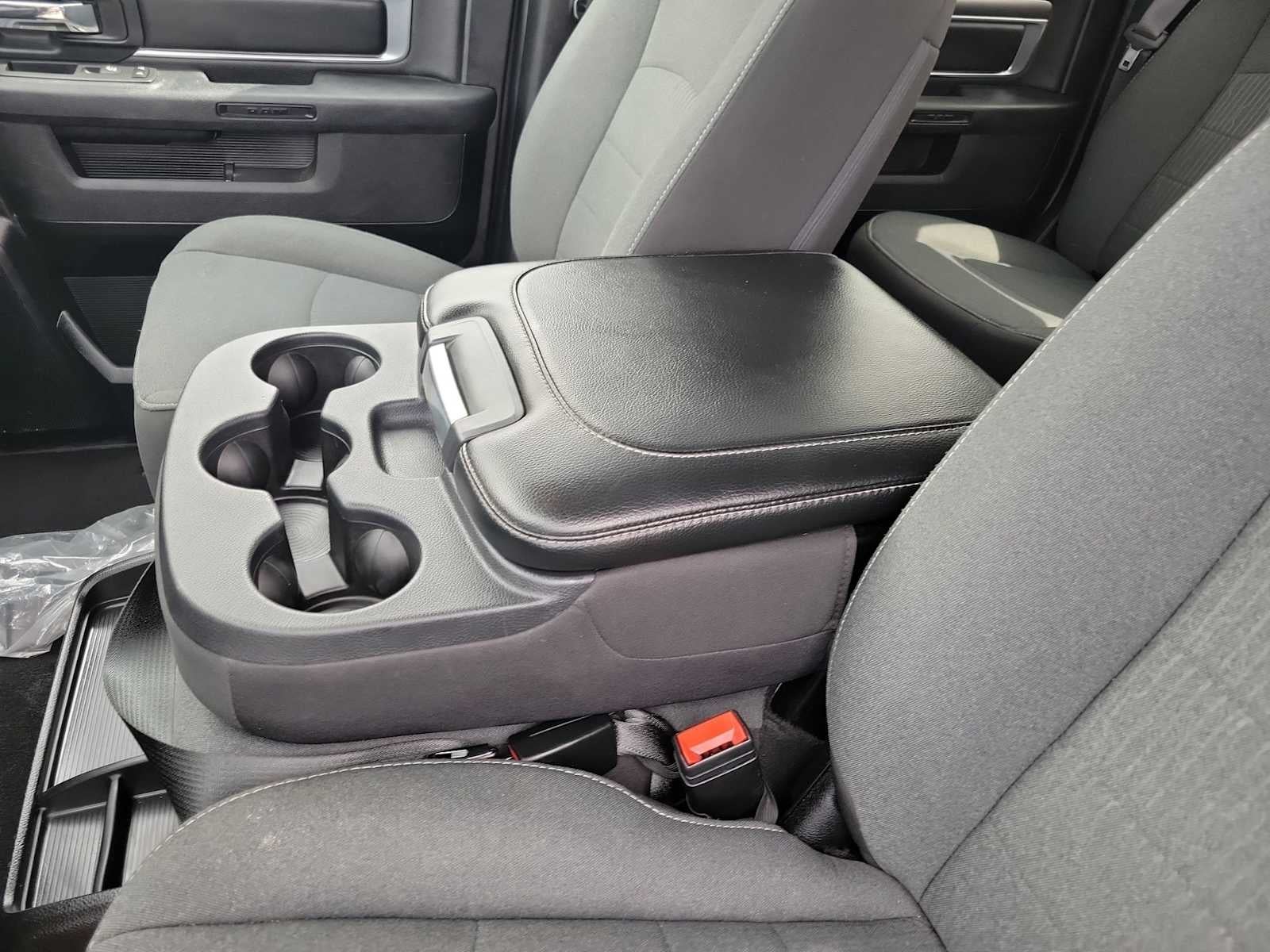 2024 RAM Ram 1500 Classic Warlock Crew Cab 4x4 5'7' Box