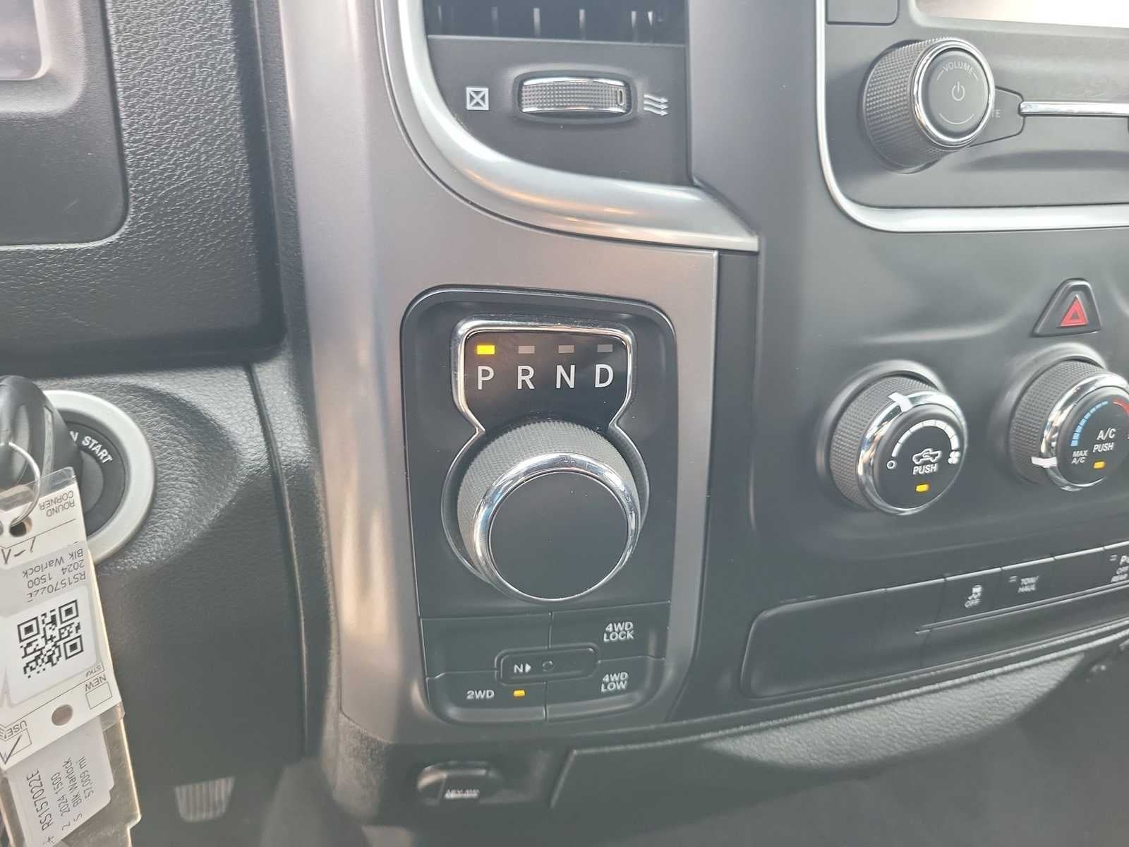 2024 RAM Ram 1500 Classic Warlock Crew Cab 4x4 5'7' Box