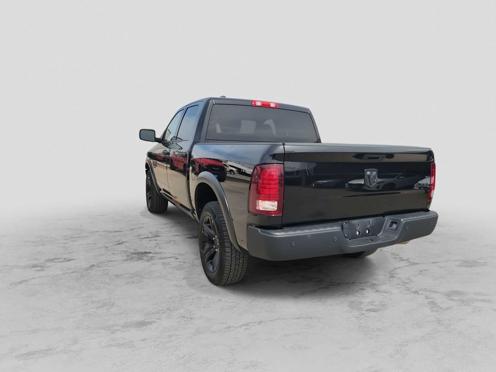 2024 RAM Ram 1500 Classic Warlock Crew Cab 4x4 5'7' Box