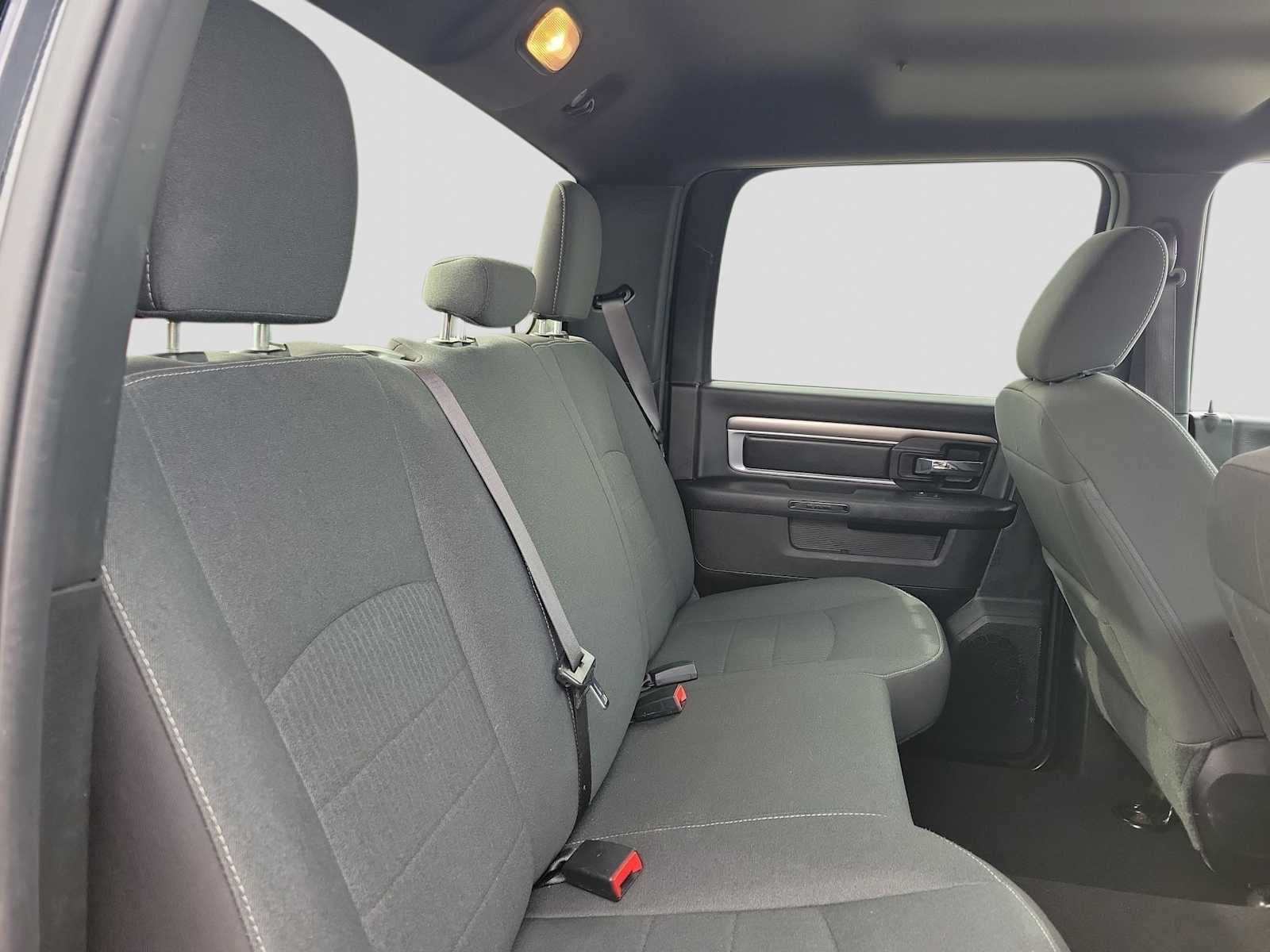 2024 RAM 1500 Classic Warlock Crew Cab 4x4 5'7' Box