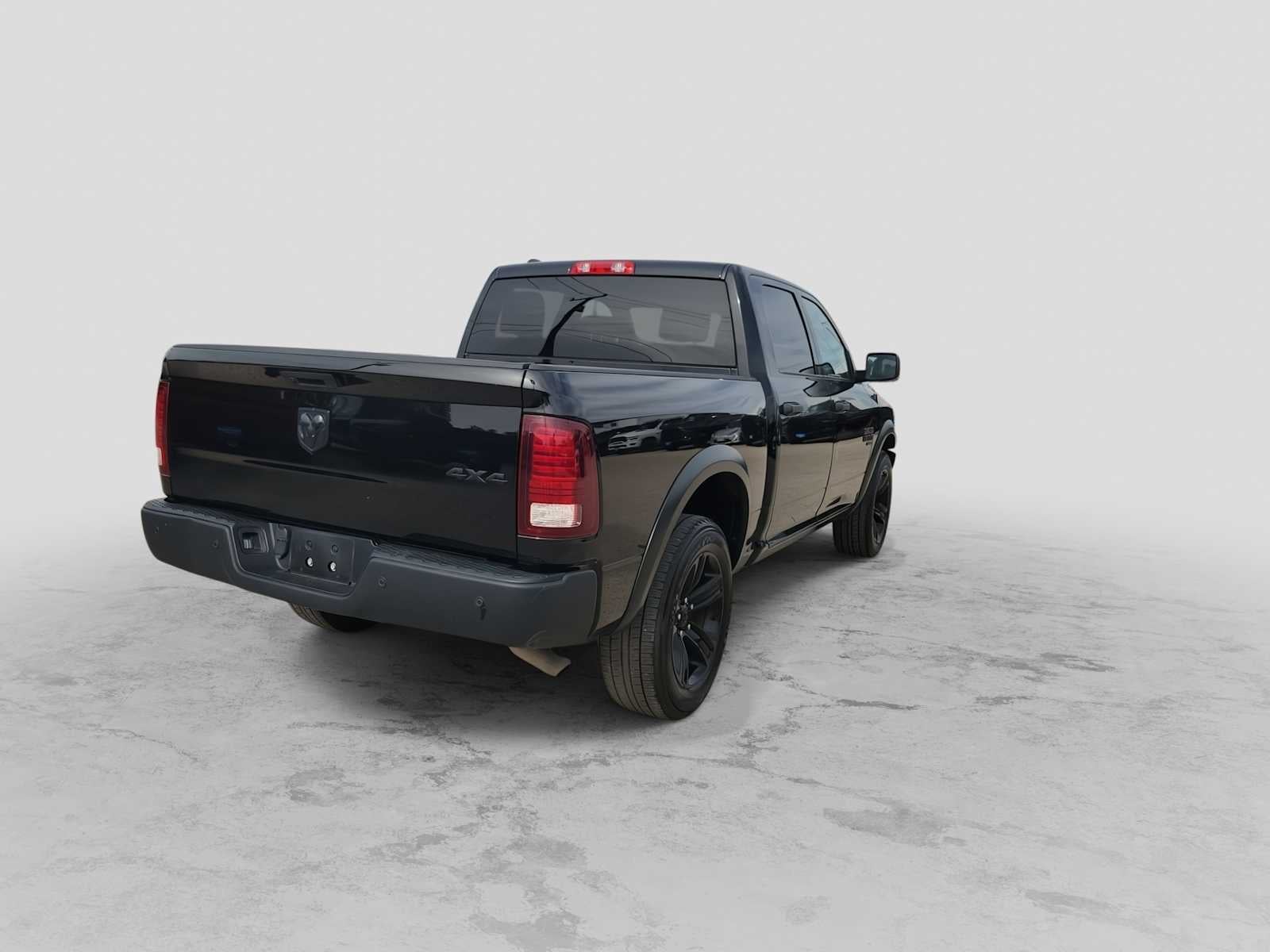 2024 RAM 1500 Classic Warlock Crew Cab 4x4 5'7' Box