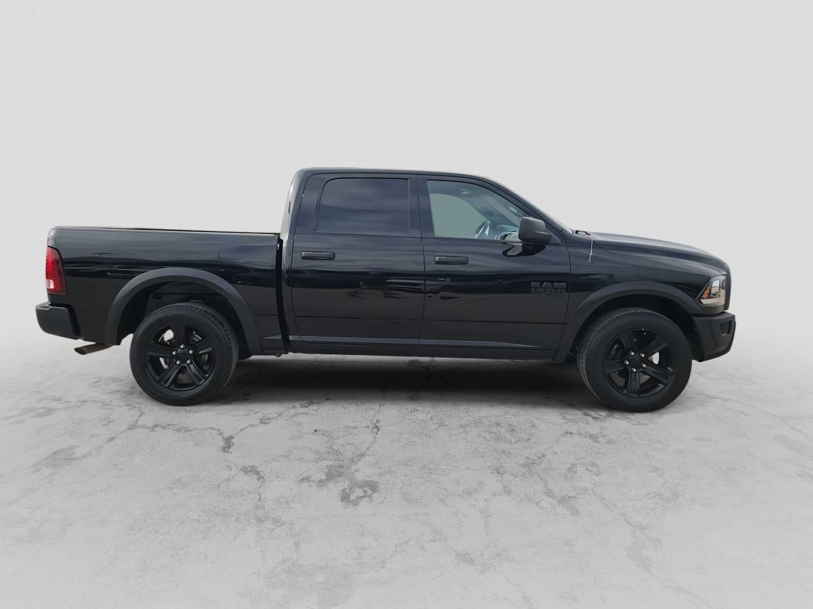 2024 RAM 1500 Classic Warlock Crew Cab 4x4 5'7' Box