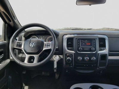 2024 RAM 1500 Classic Warlock Crew Cab 4x4 5'7' Box