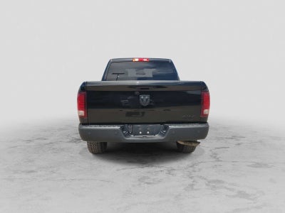 2024 RAM 1500 Classic Warlock Crew Cab 4x4 5'7' Box
