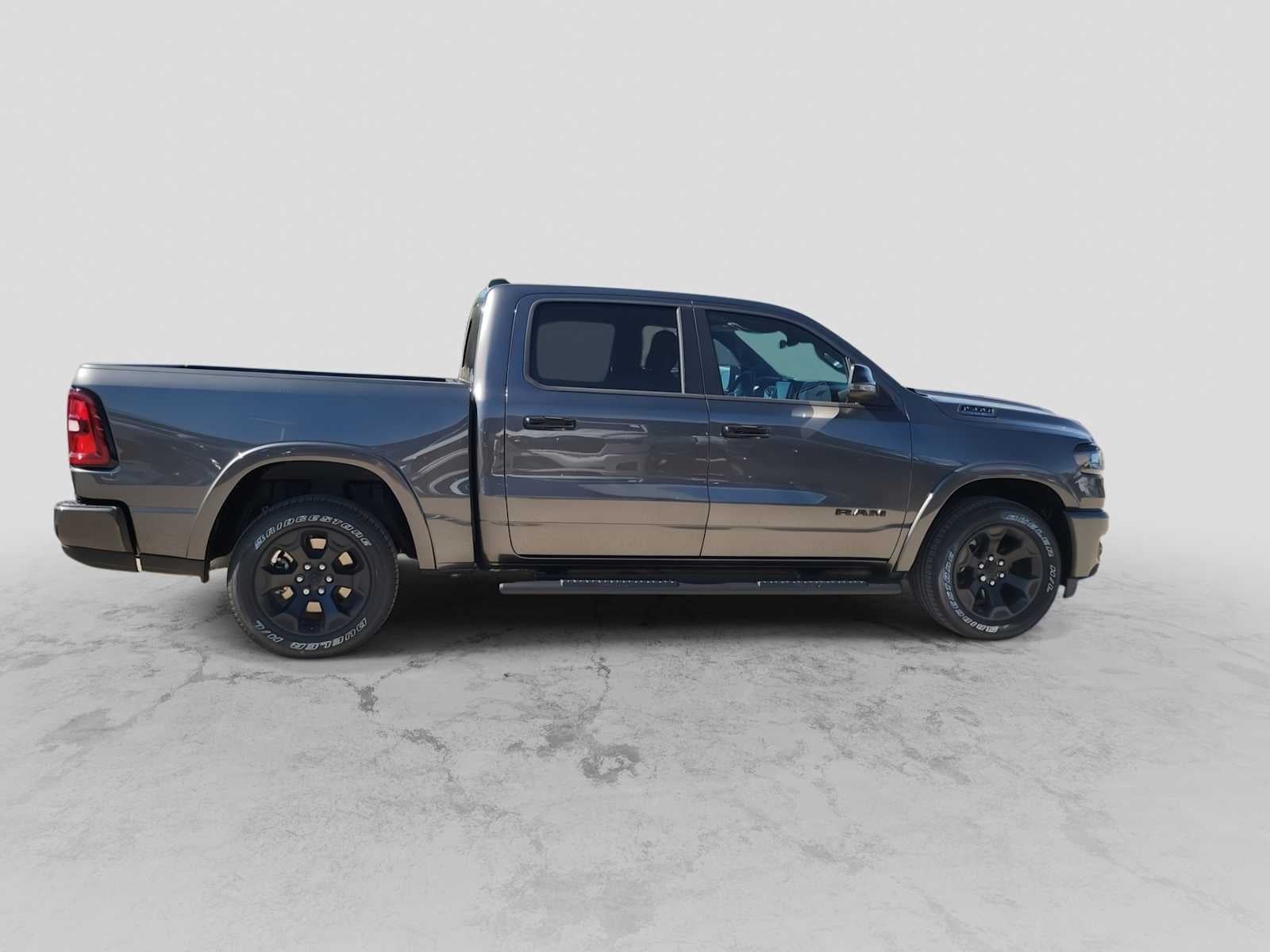 2026 RAM 1500 RAM 1500 LONE STAR CREW CAB 4X2 5'7' BOX
