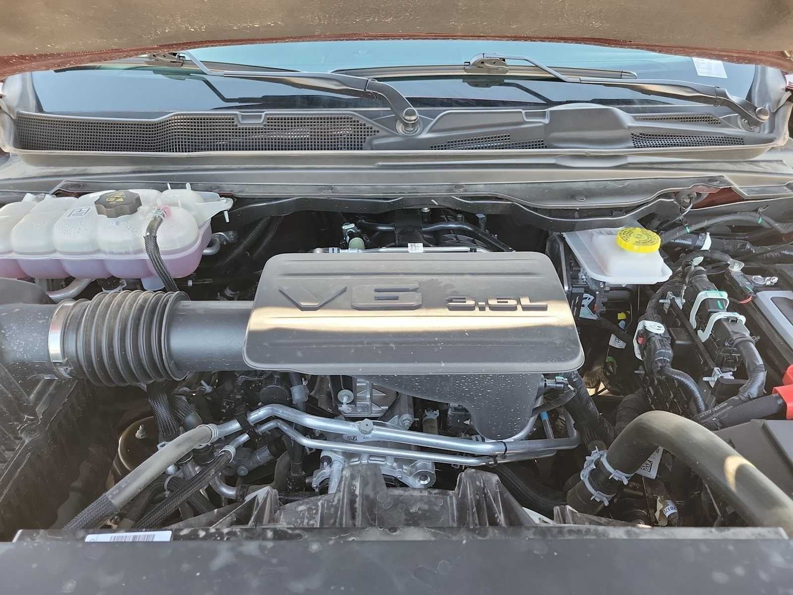 2025 RAM 1500 Lone Star Crew Cab 4x2 5'7' Box