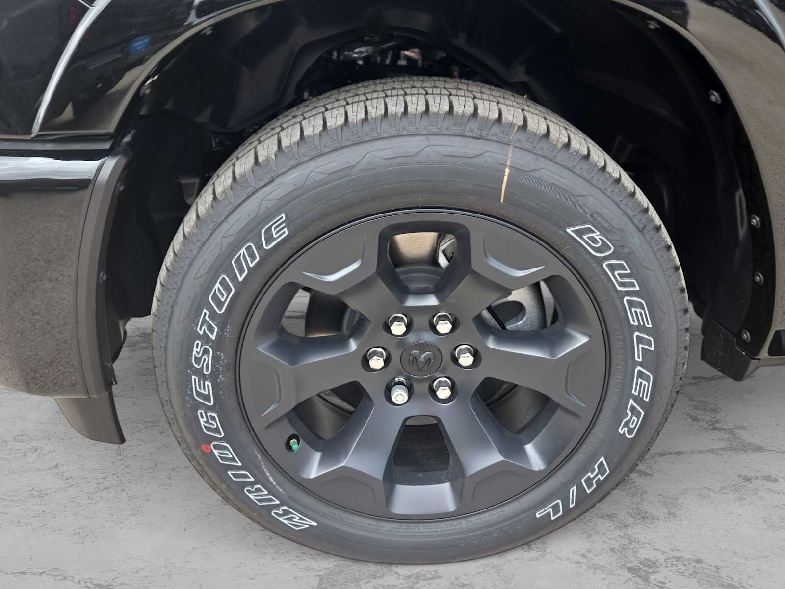 2026 RAM 1500 RAM 1500 LONE STAR CREW CAB 4X2 5'7' BOX