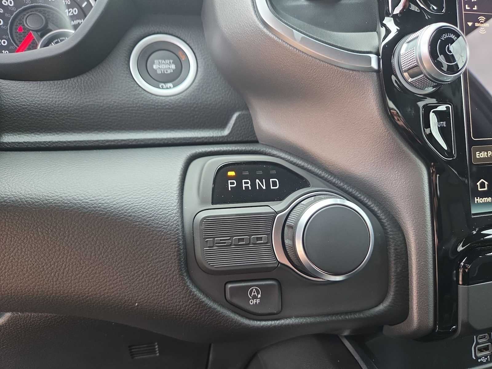 2026 RAM 1500 RAM 1500 LONE STAR CREW CAB 4X2 5'7' BOX