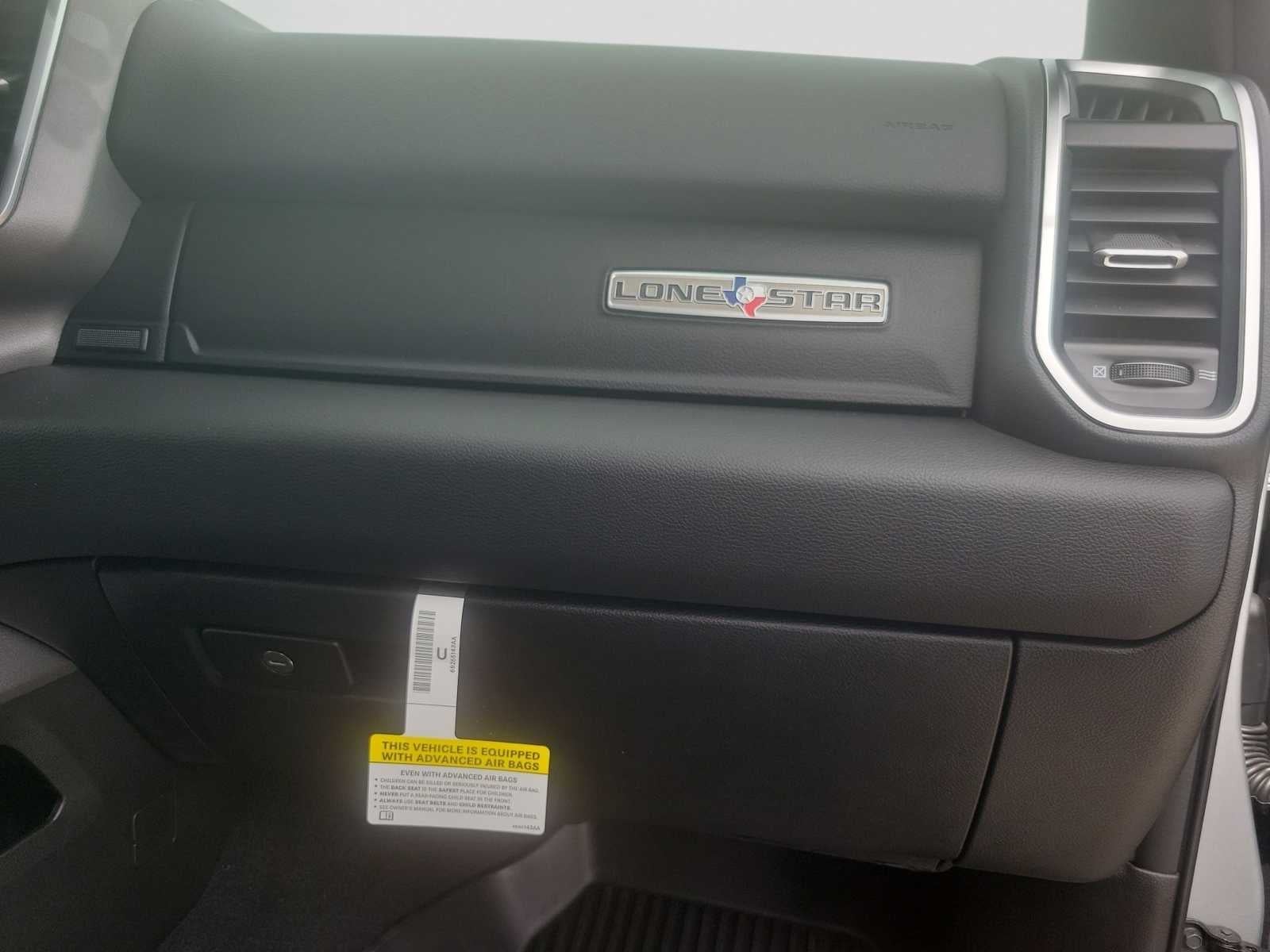 2026 RAM 1500 RAM 1500 LONE STAR CREW CAB 4X2 5'7' BOX