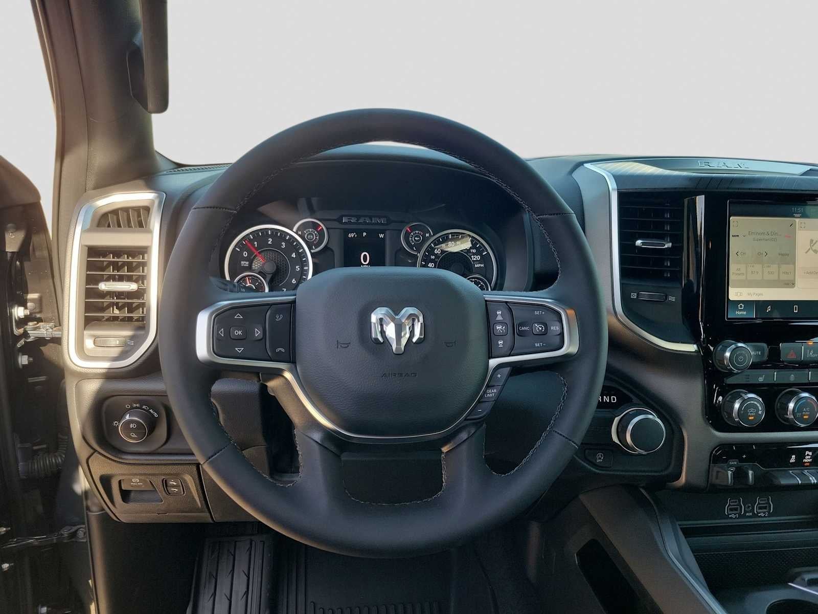 2026 RAM Ram 1500 RAM 1500 LONE STAR CREW CAB 4X2 5'7' BOX