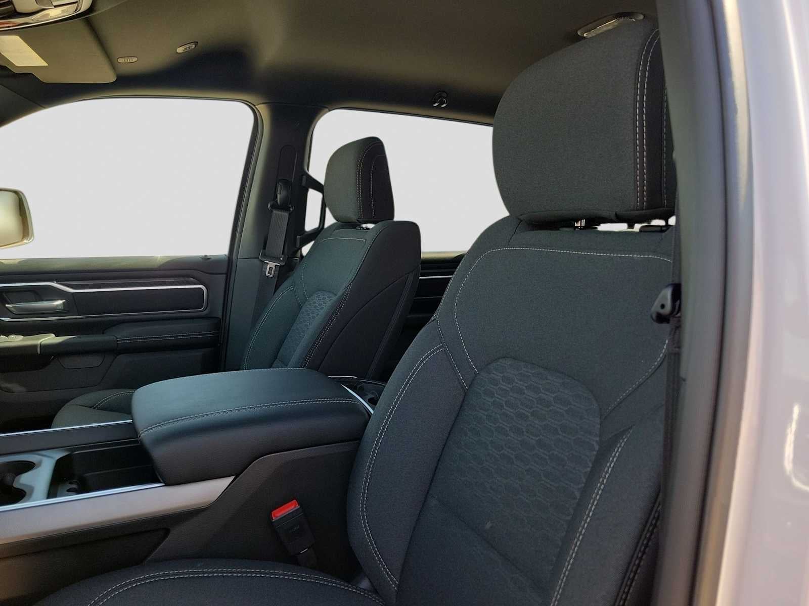 2026 RAM 1500 RAM 1500 LONE STAR CREW CAB 4X2 5'7' BOX