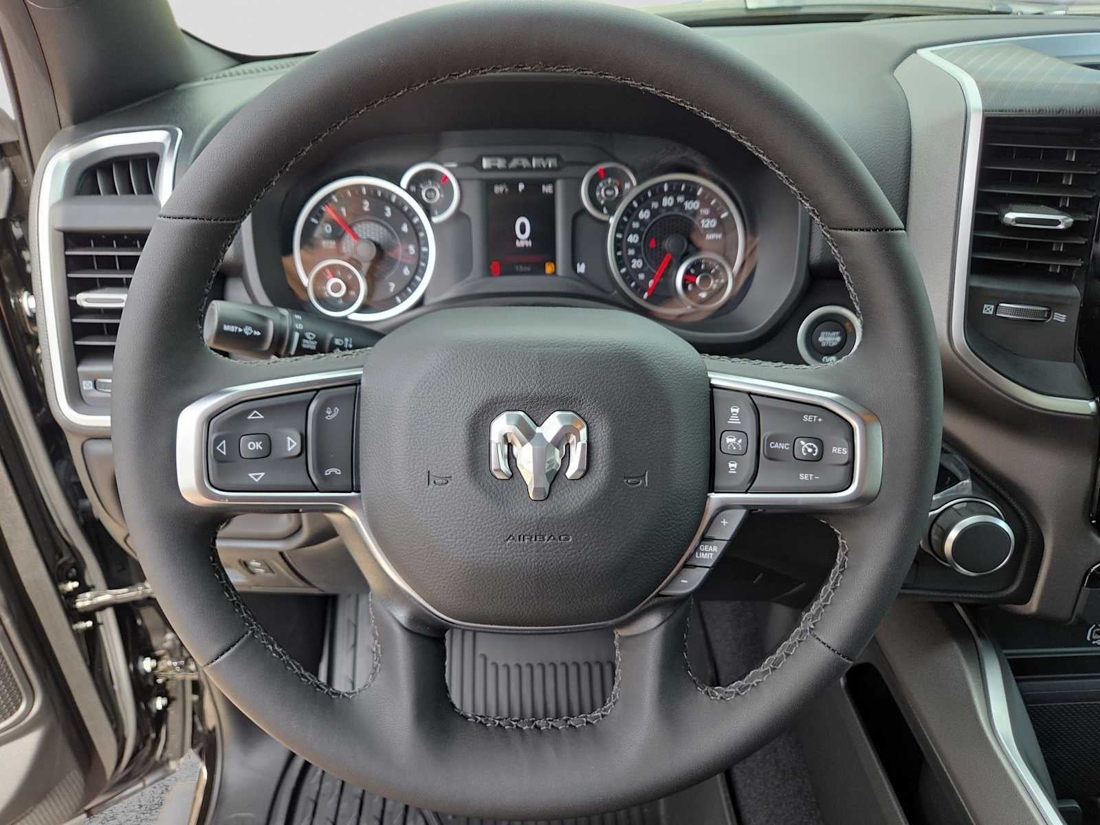 2026 RAM 1500 RAM 1500 LONE STAR CREW CAB 4X2 5'7' BOX