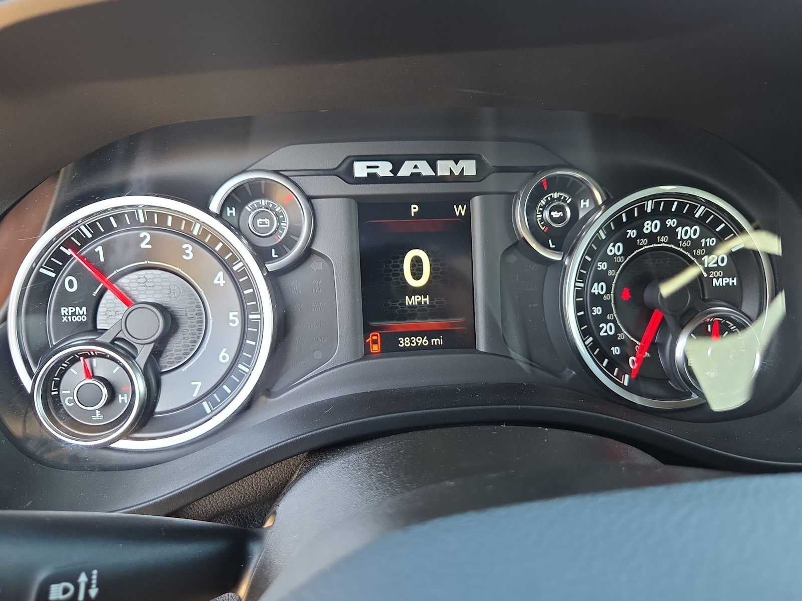 2021 RAM 1500 Lone Star Crew Cab 4x2 5'7' Box