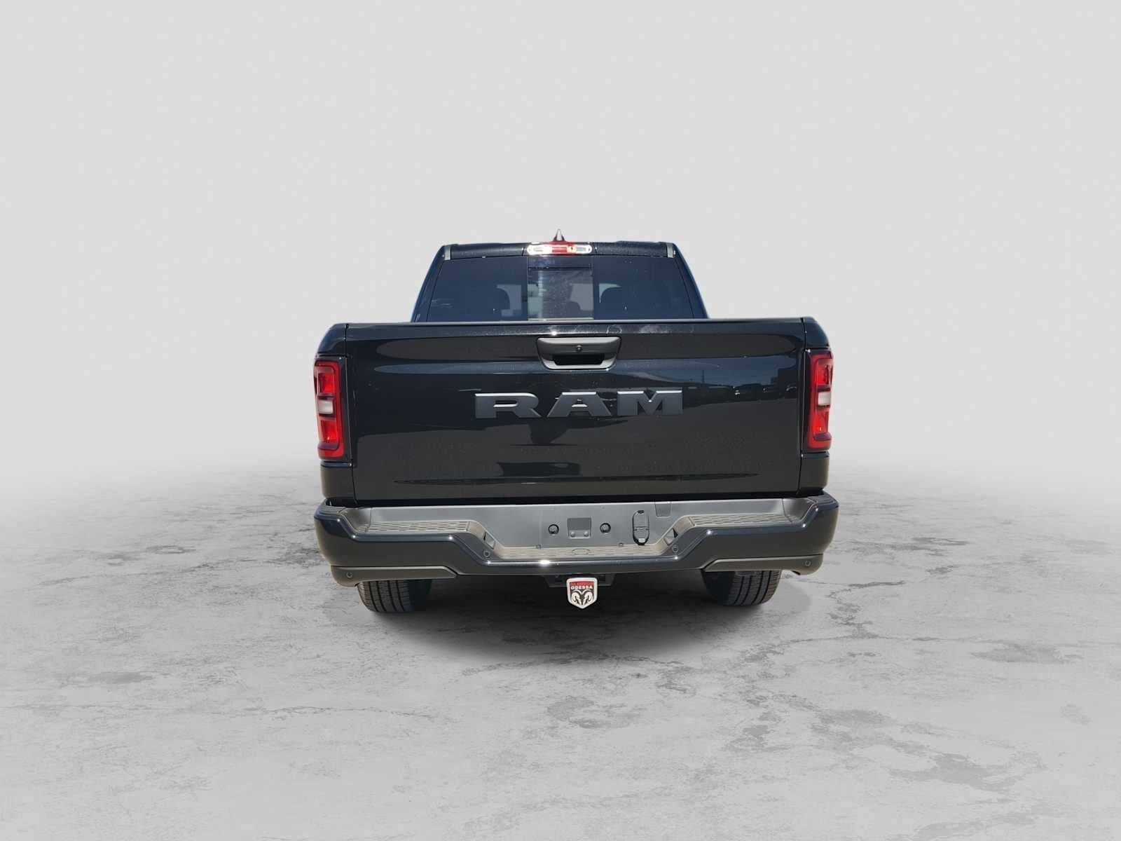 2026 RAM 1500 RAM 1500 EXPRESS CREW CAB 4X2 5'7' BOX