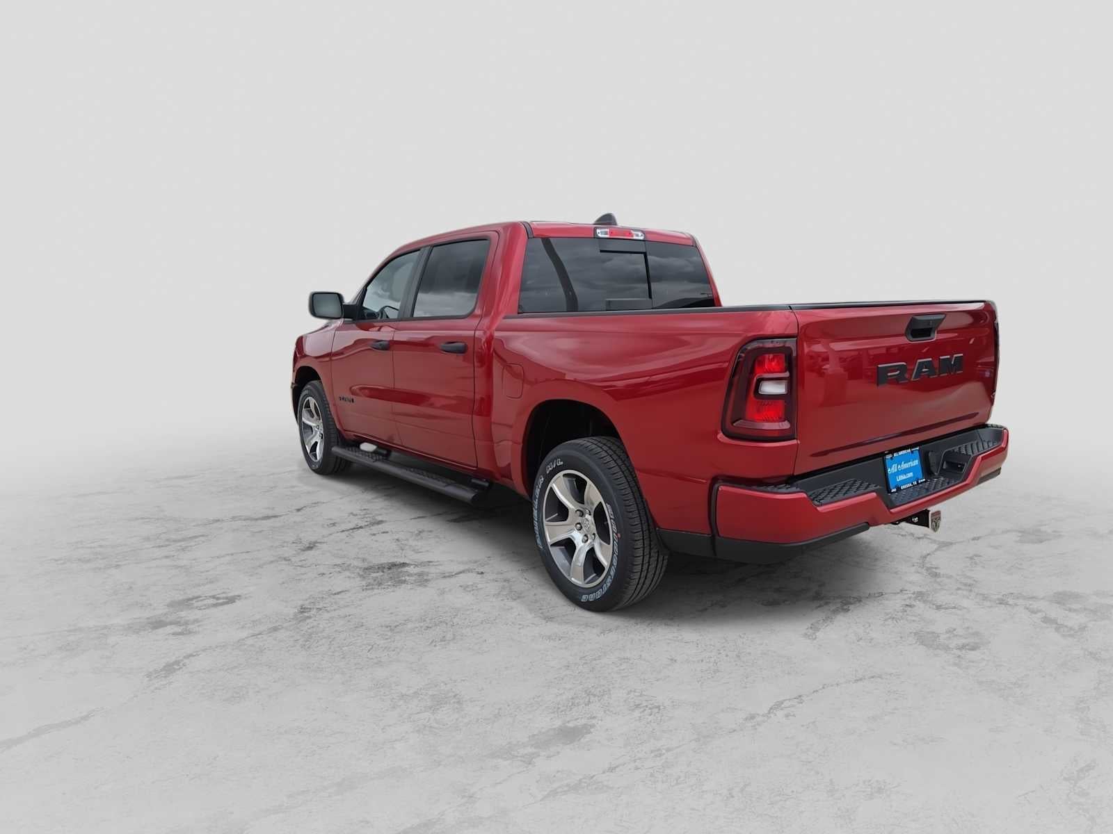 2026 RAM 1500 RAM 1500 EXPRESS CREW CAB 4X2 5'7' BOX
