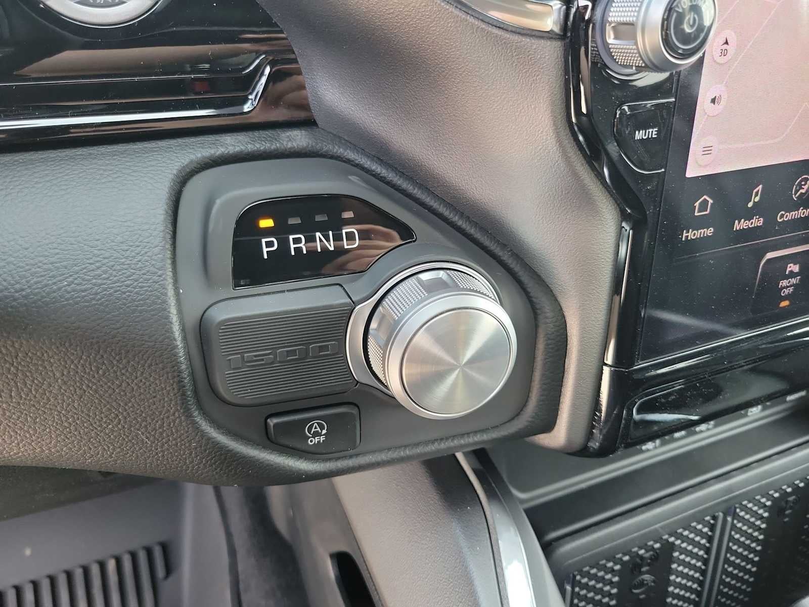 2026 RAM 1500 RAM 1500 LARAMIE CREW CAB 4X2 5'7' BOX