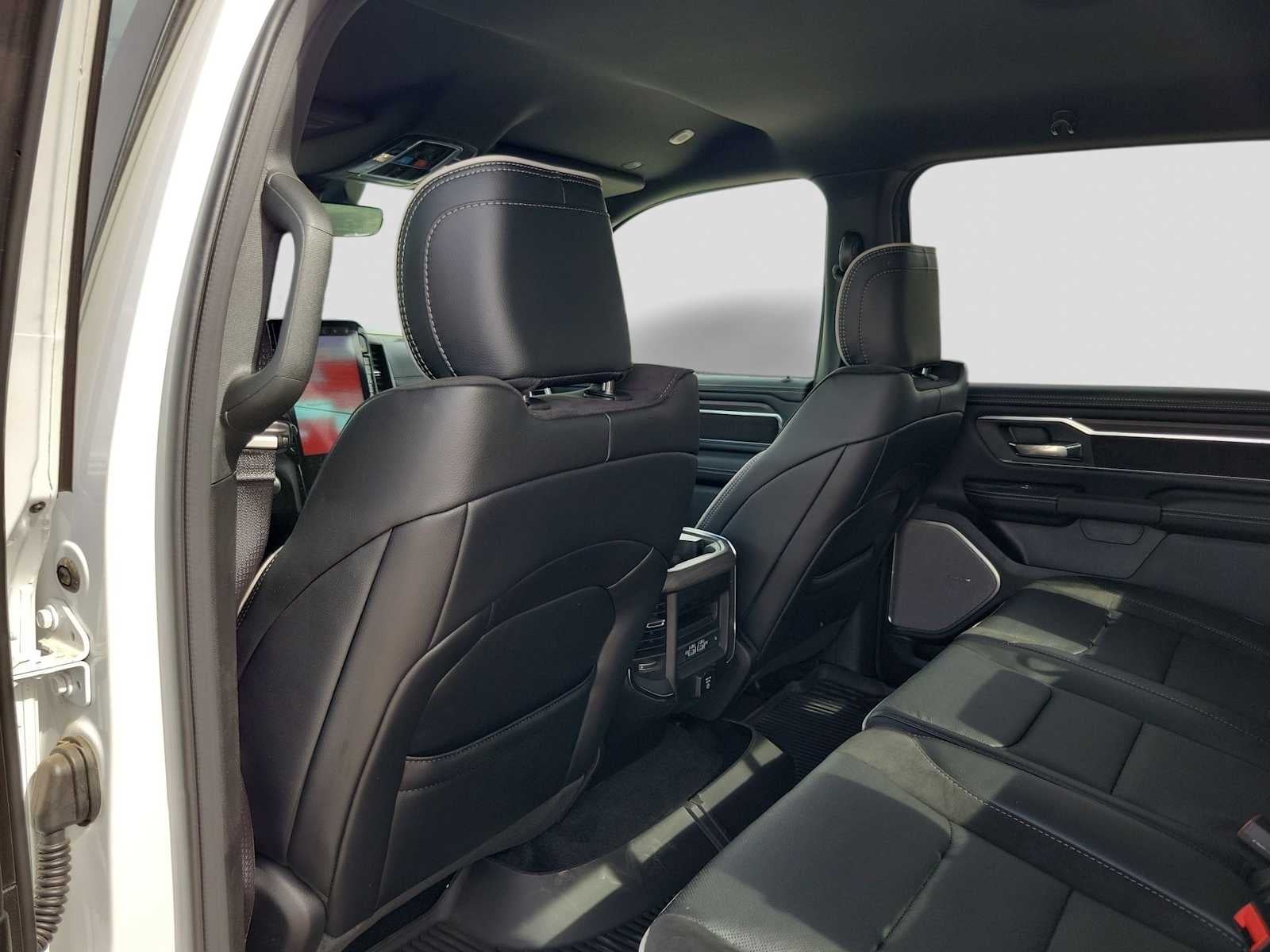 2026 RAM 1500 RAM 1500 LARAMIE CREW CAB 4X2 5'7' BOX