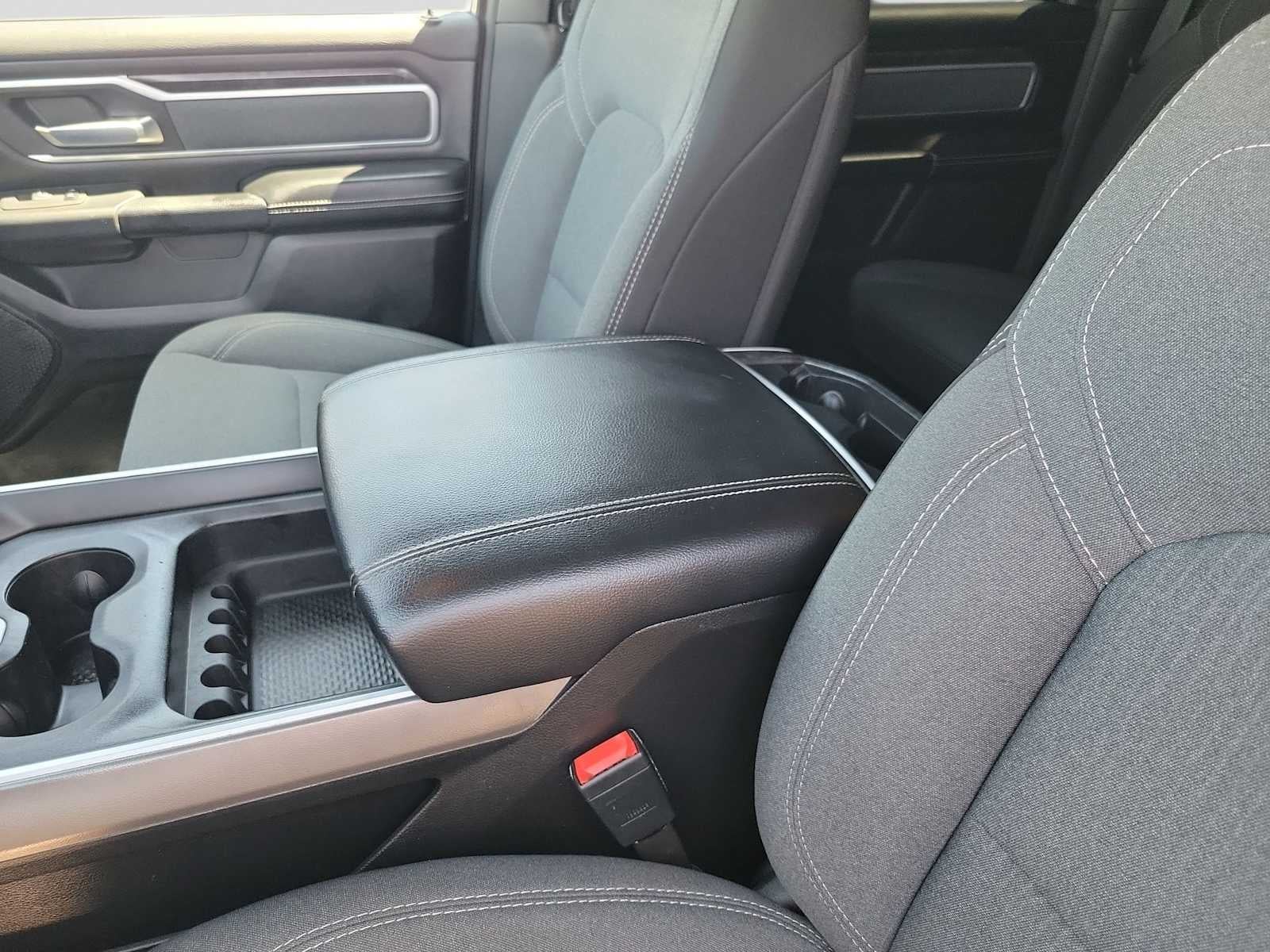 2022 RAM 1500 Big Horn Crew Cab 4x4 5'7' Box