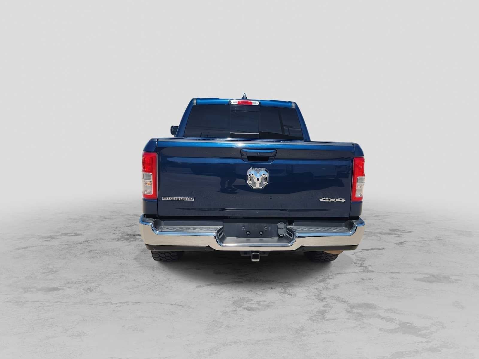2022 RAM 1500 Big Horn Crew Cab 4x4 5'7' Box