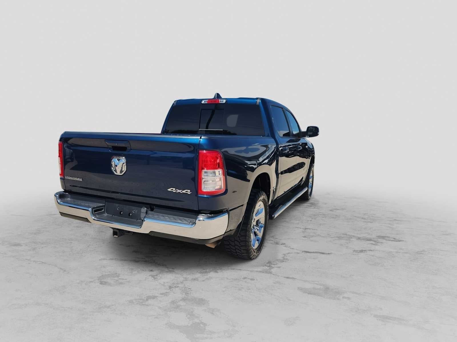 2022 RAM 1500 Big Horn Crew Cab 4x4 5'7' Box