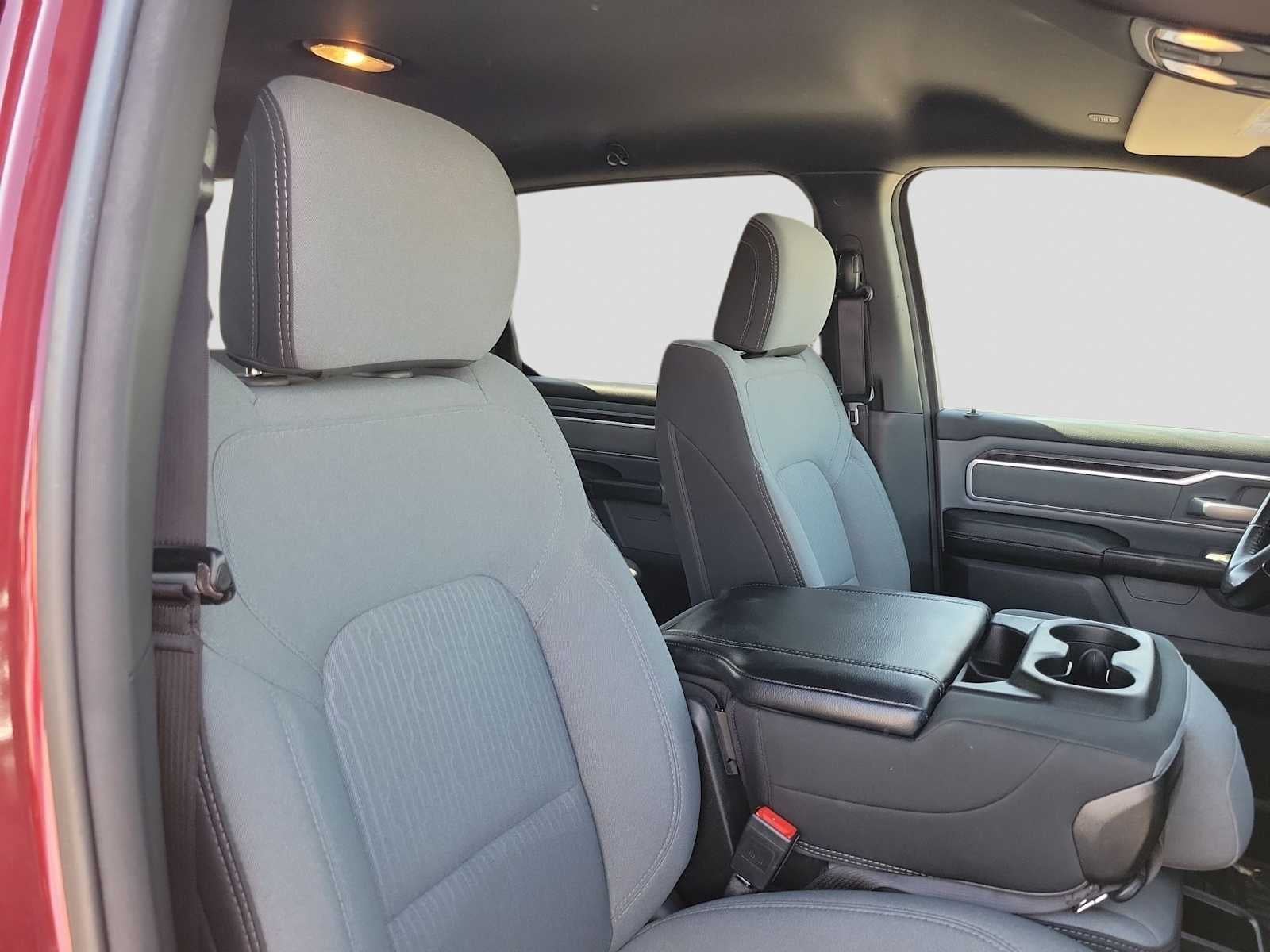 2022 RAM 1500 Big Horn Crew Cab 4x4 5'7' Box