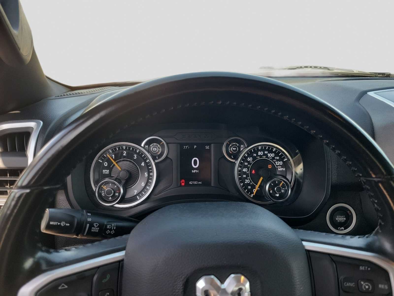 2022 RAM 1500 Big Horn Crew Cab 4x4 5'7' Box