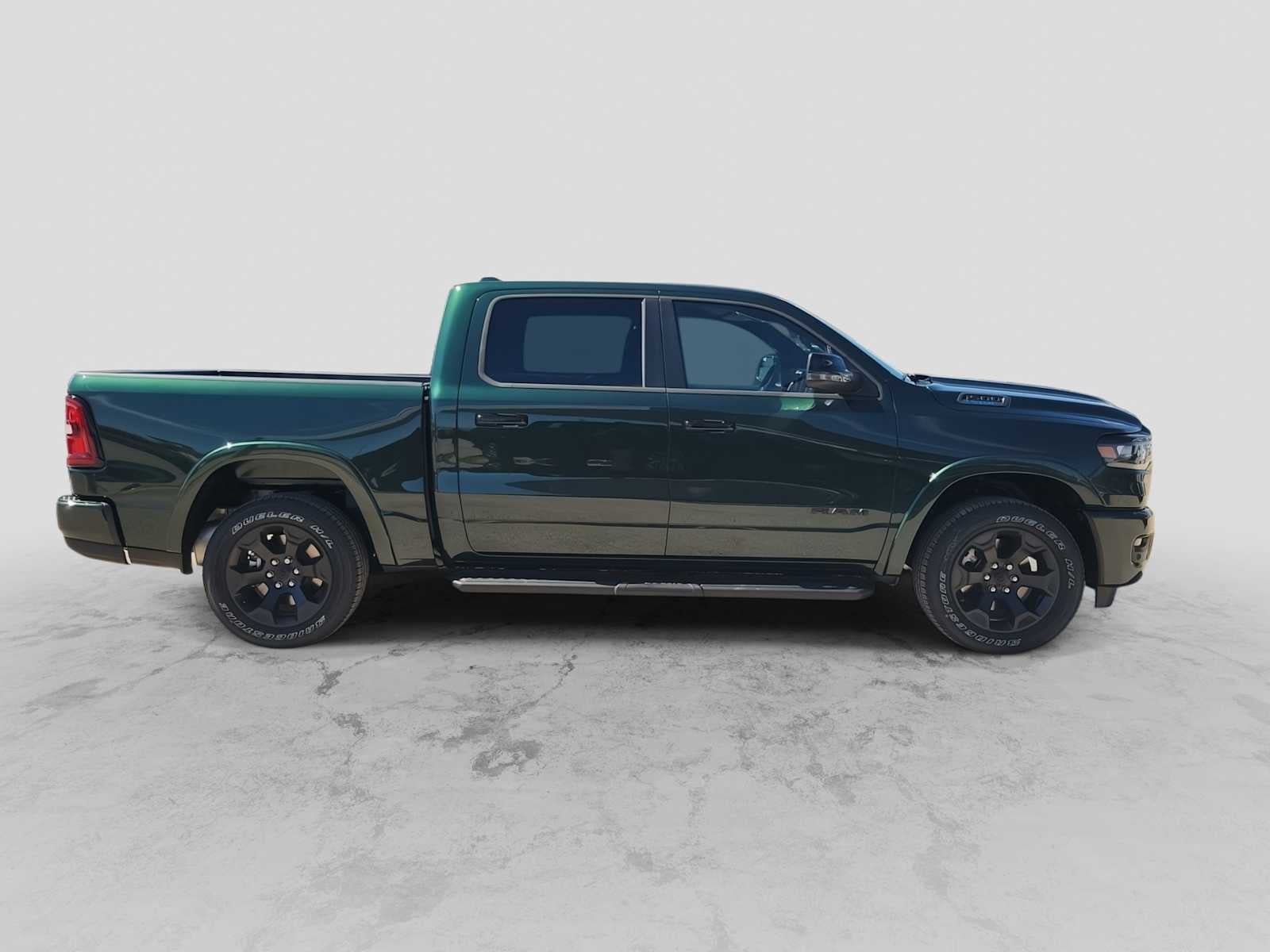 2026 RAM 1500 RAM 1500 LONE STAR CREW CAB 4X4 5'7' BOX