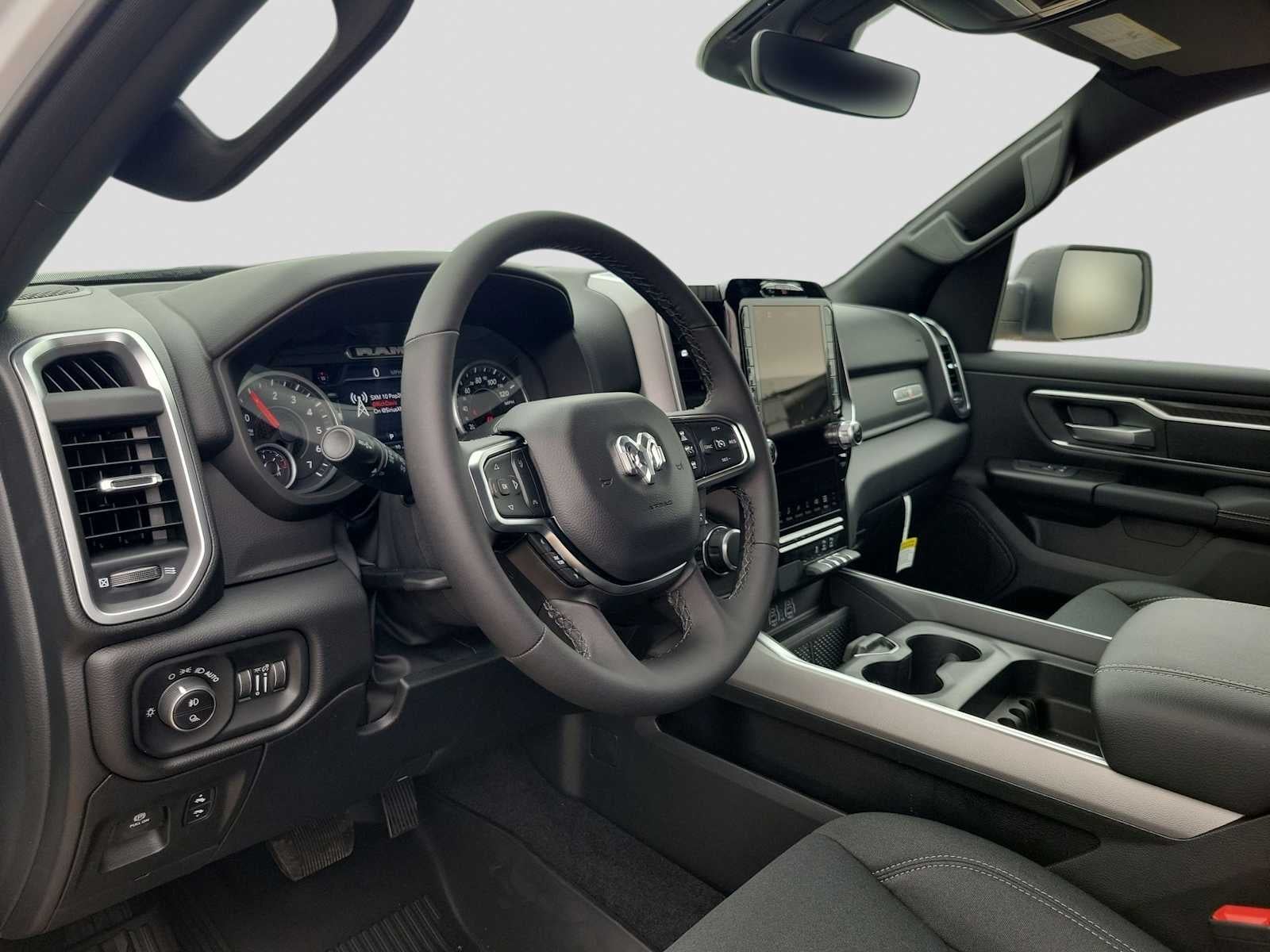 2026 RAM Ram 1500 RAM 1500 LONE STAR CREW CAB 4X4 5'7' BOX