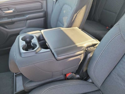 2026 RAM 1500 RAM 1500 TRADESMAN QUAD CAB 4X2 6'4' BOX