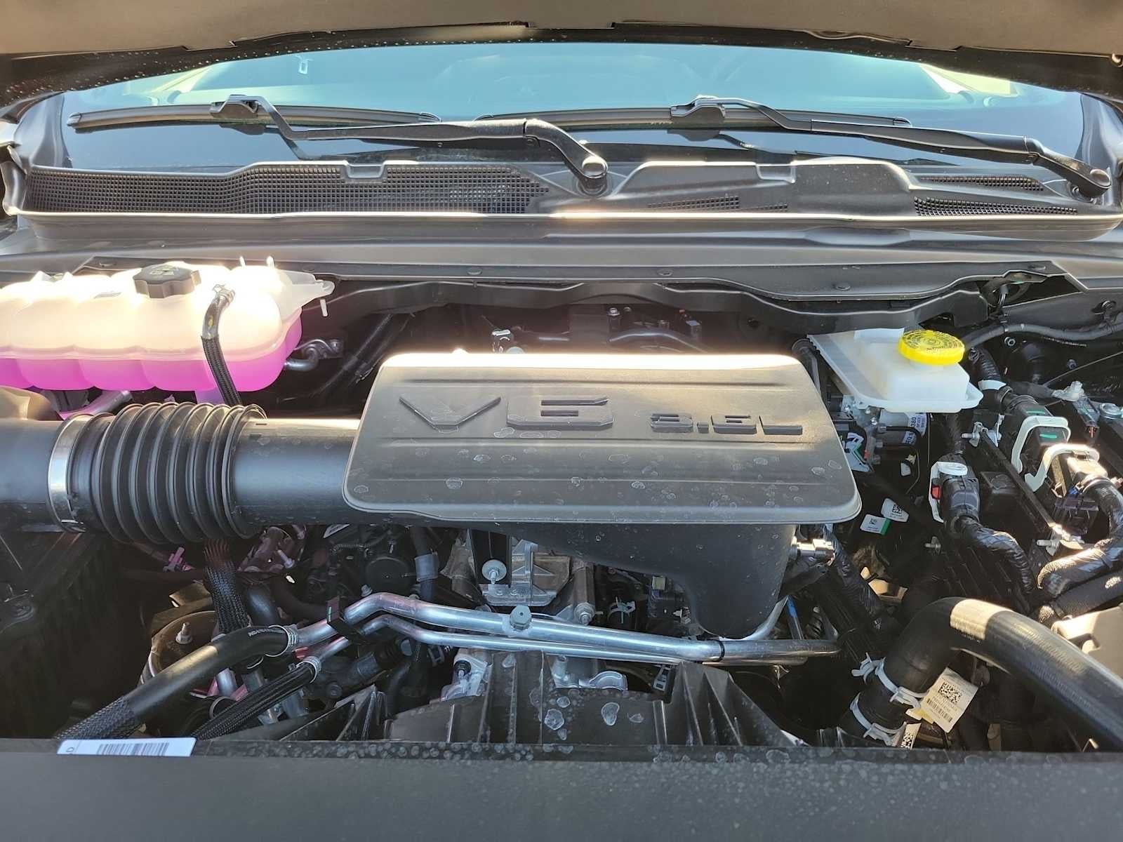 2026 RAM 1500 RAM 1500 TRADESMAN QUAD CAB 4X2 6'4' BOX