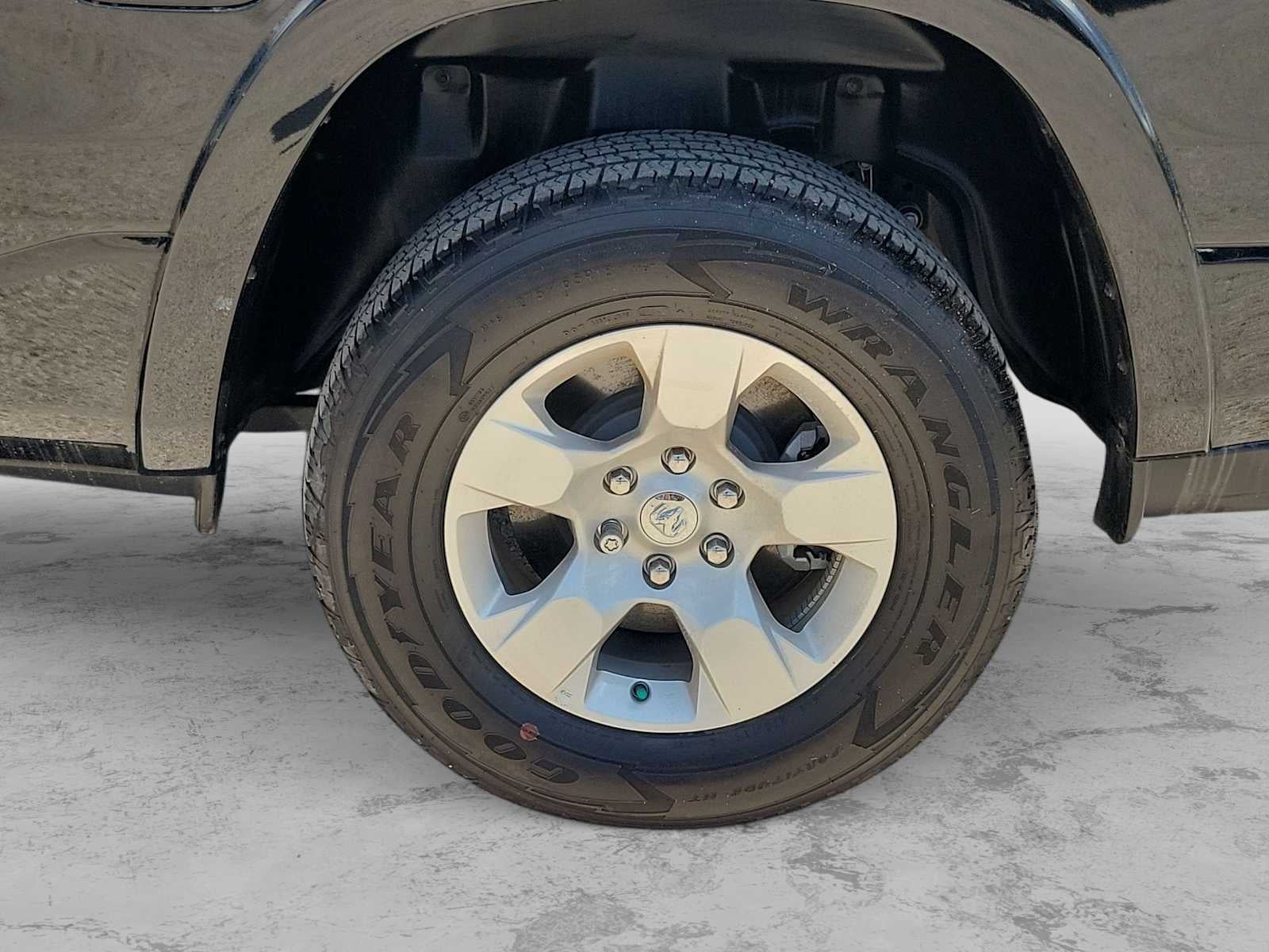 2025 RAM 1500 Lone Star Quad Cab 4x4 6'4' Box