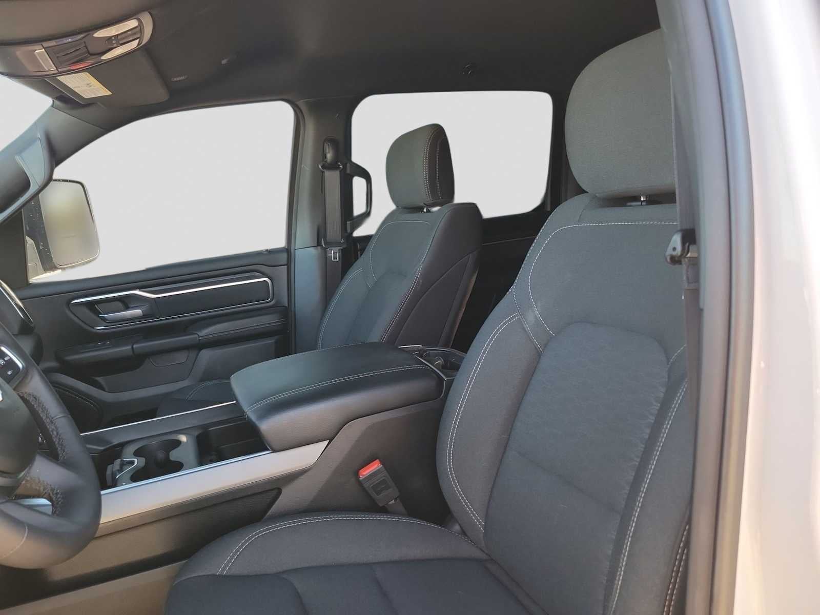 2025 RAM 1500 Lone Star Crew Cab 4x4 5'7' Box