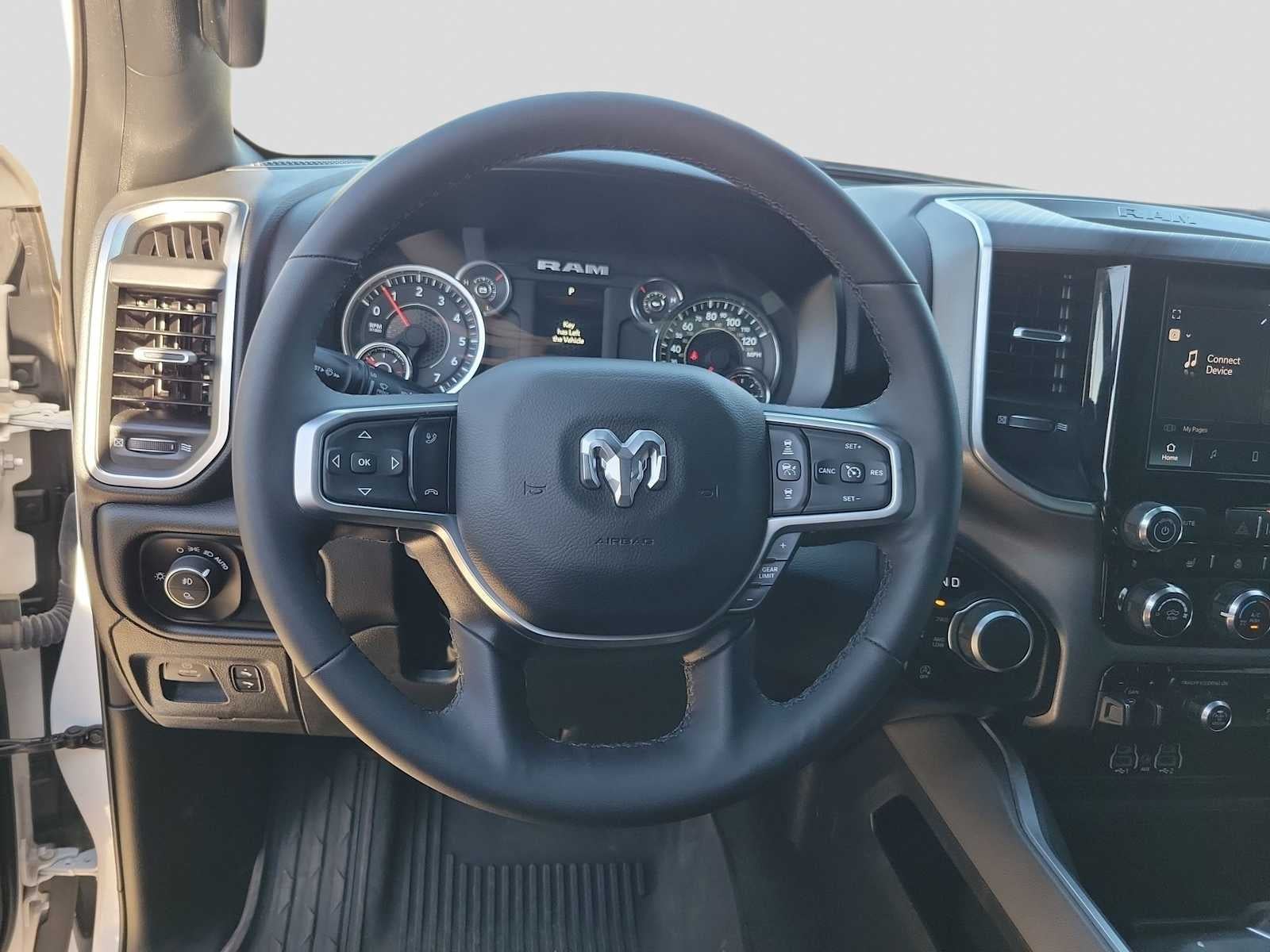 2025 RAM 1500 Lone Star Crew Cab 4x4 5'7' Box