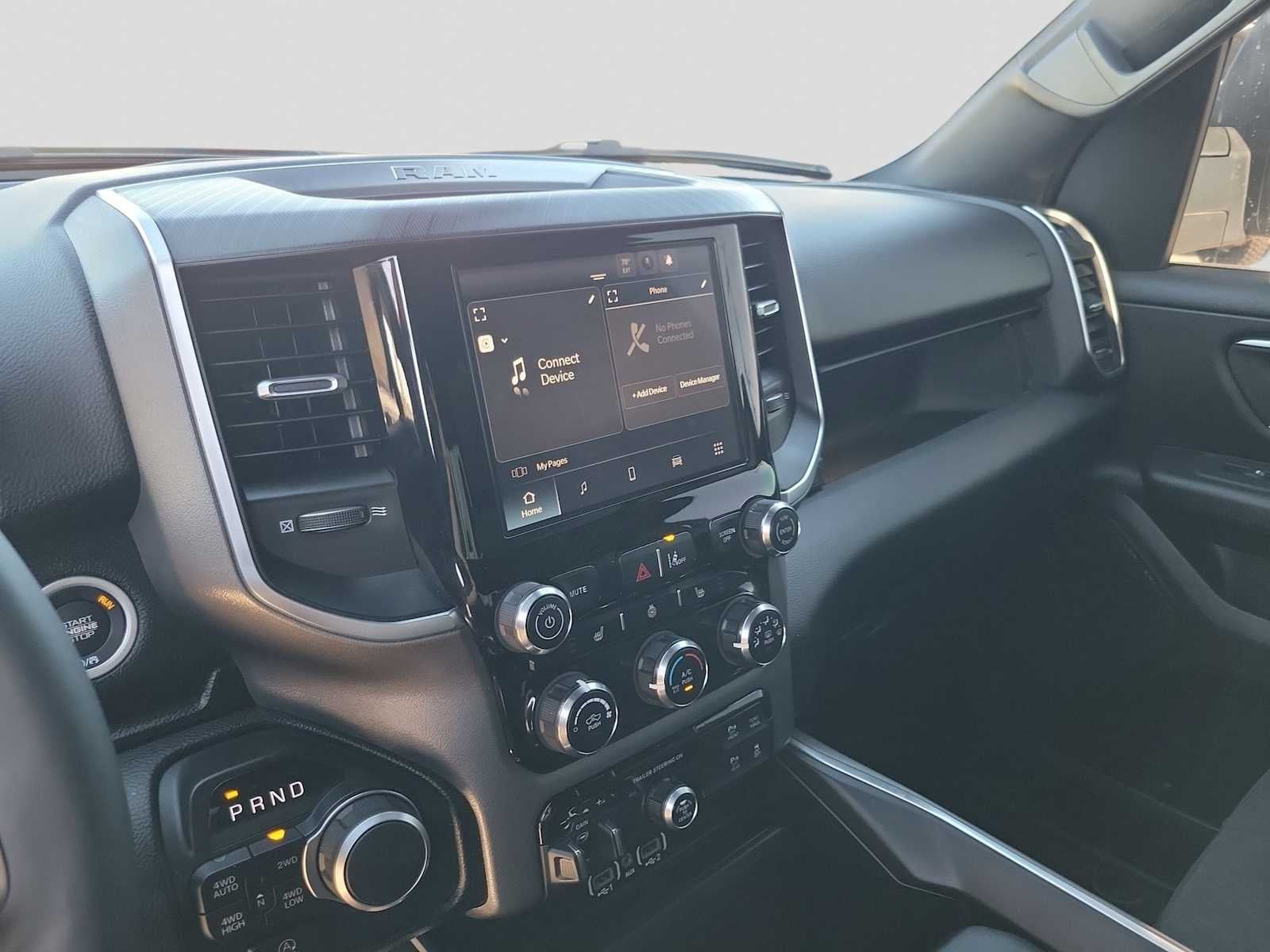 2025 RAM 1500 Lone Star Crew Cab 4x4 5'7' Box