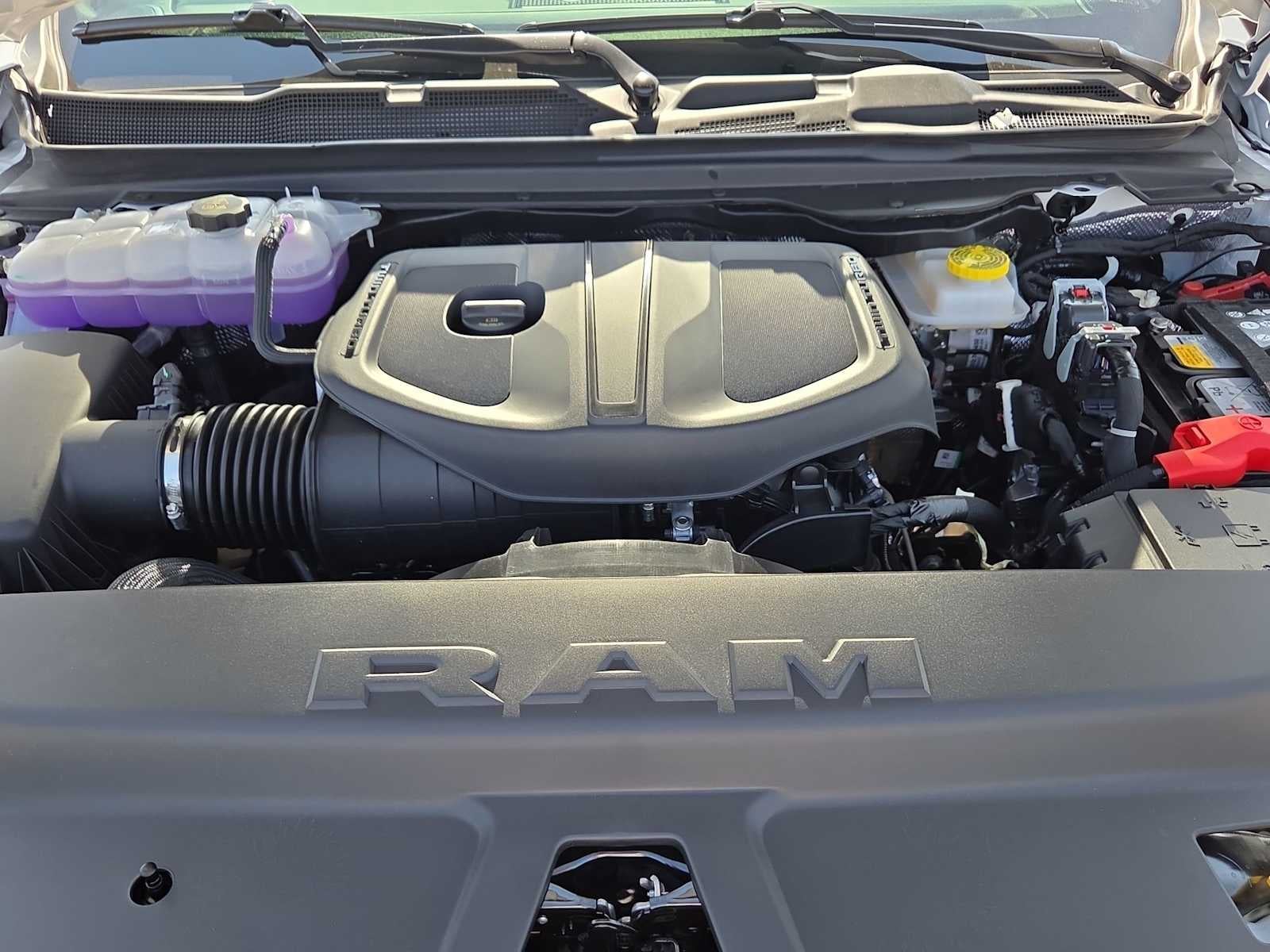 2026 RAM 1500 RAM 1500 LONE STAR CREW CAB 4X4 5'7' BOX