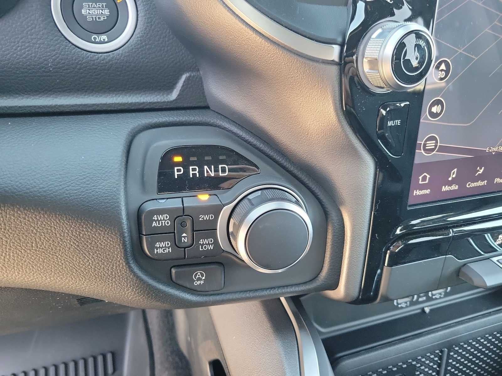 2026 RAM 1500 RAM 1500 LONE STAR CREW CAB 4X4 5'7' BOX