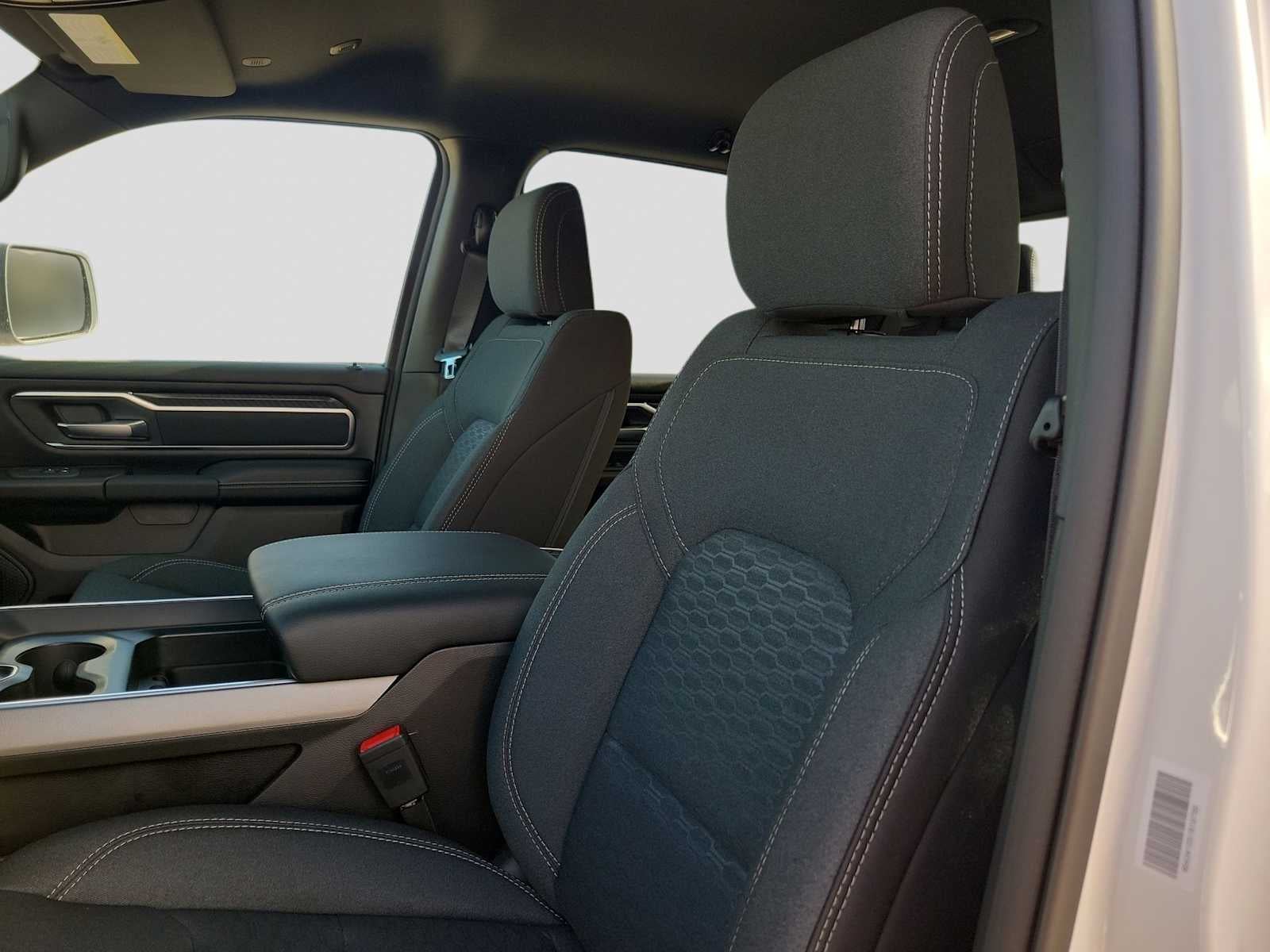 2026 RAM 1500 RAM 1500 LONE STAR CREW CAB 4X4 5'7' BOX