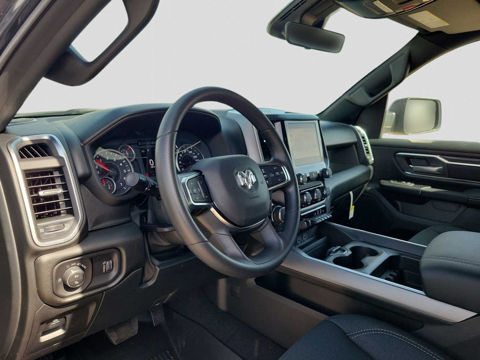 2026 RAM 1500 RAM 1500 BIG HORN CREW CAB 4X4 5'7' BOX