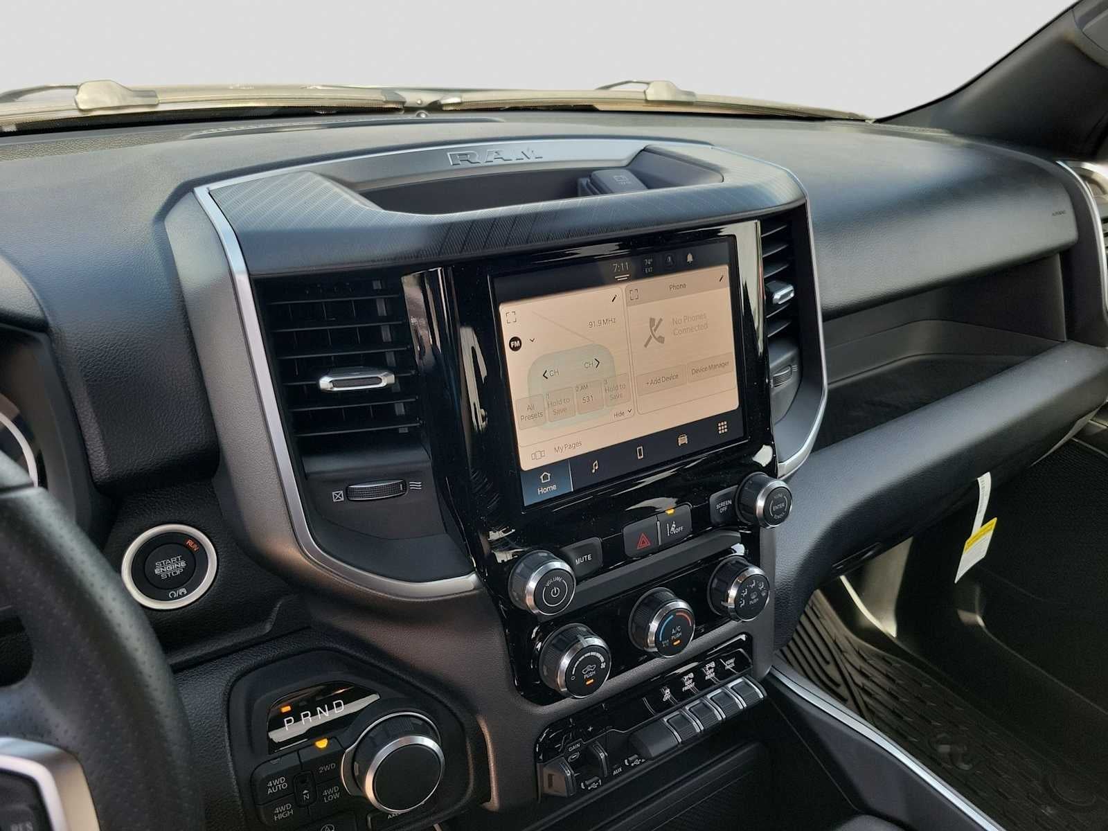 2026 RAM 1500 RAM 1500 BIG HORN CREW CAB 4X4 5'7' BOX