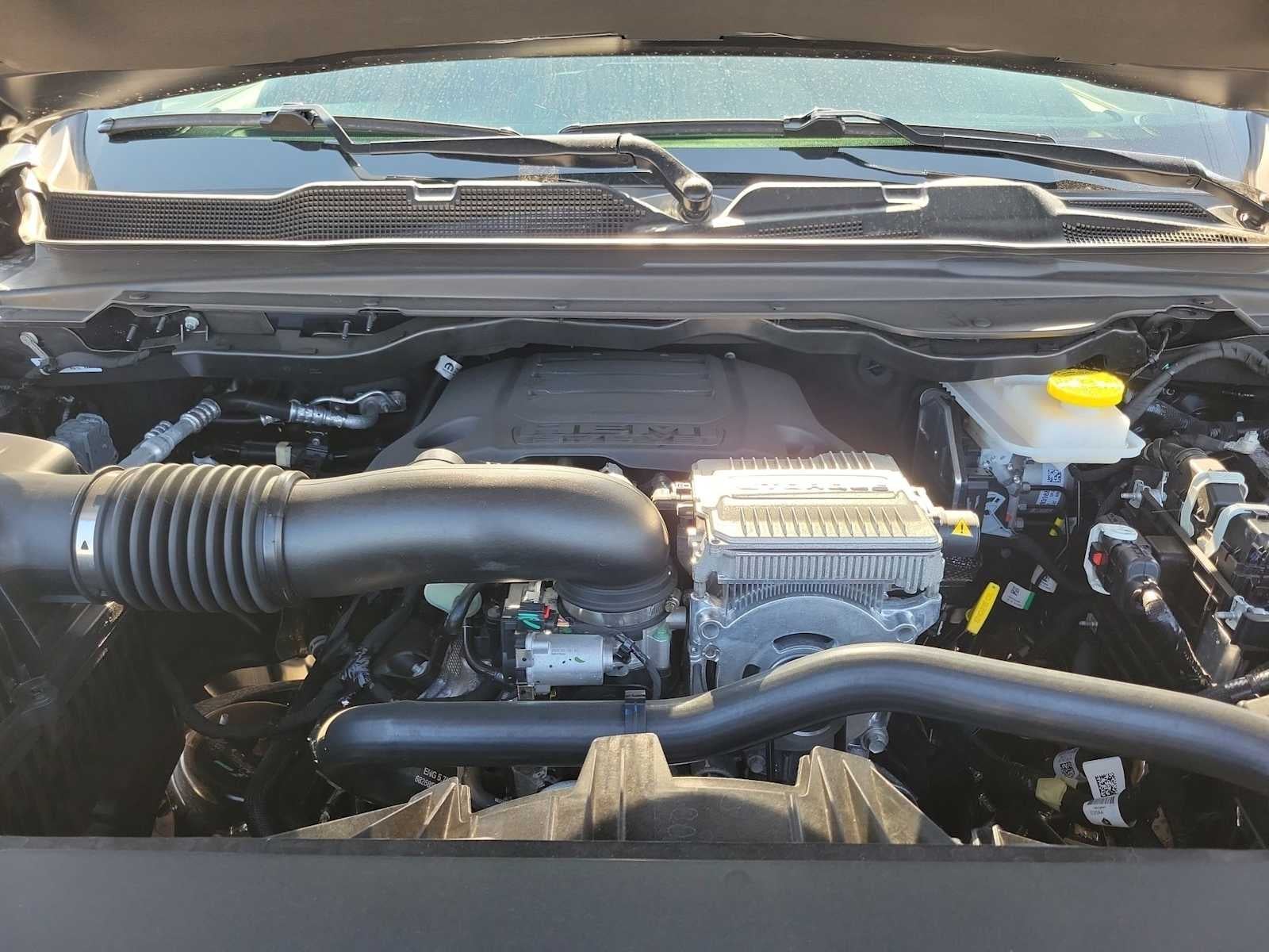 2026 RAM Ram 1500 RAM 1500 LONE STAR CREW CAB 4X4 5'7' BOX