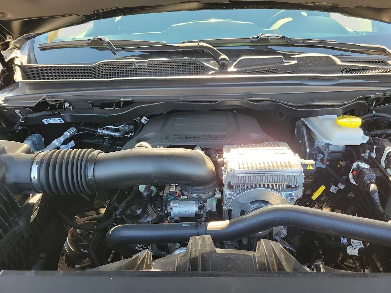 2026 RAM 1500 RAM 1500 LONE STAR CREW CAB 4X4 5'7' BOX