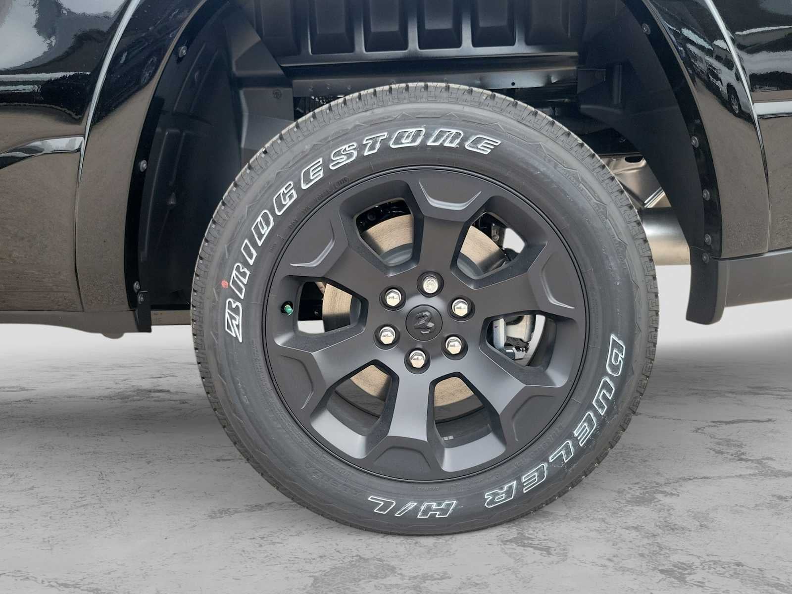 2026 RAM 1500 RAM 1500 LONE STAR CREW CAB 4X4 5'7' BOX